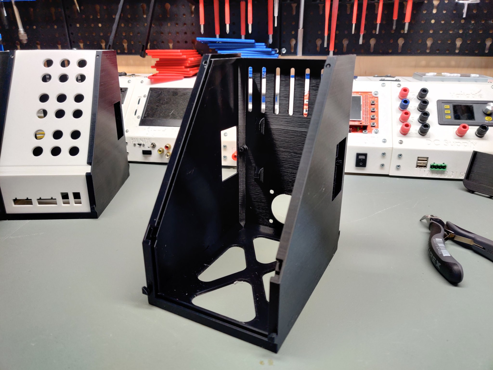 Hệ thống phòng thí nghiệm điện tử EleLab_v2 giá rẻ và linh h...