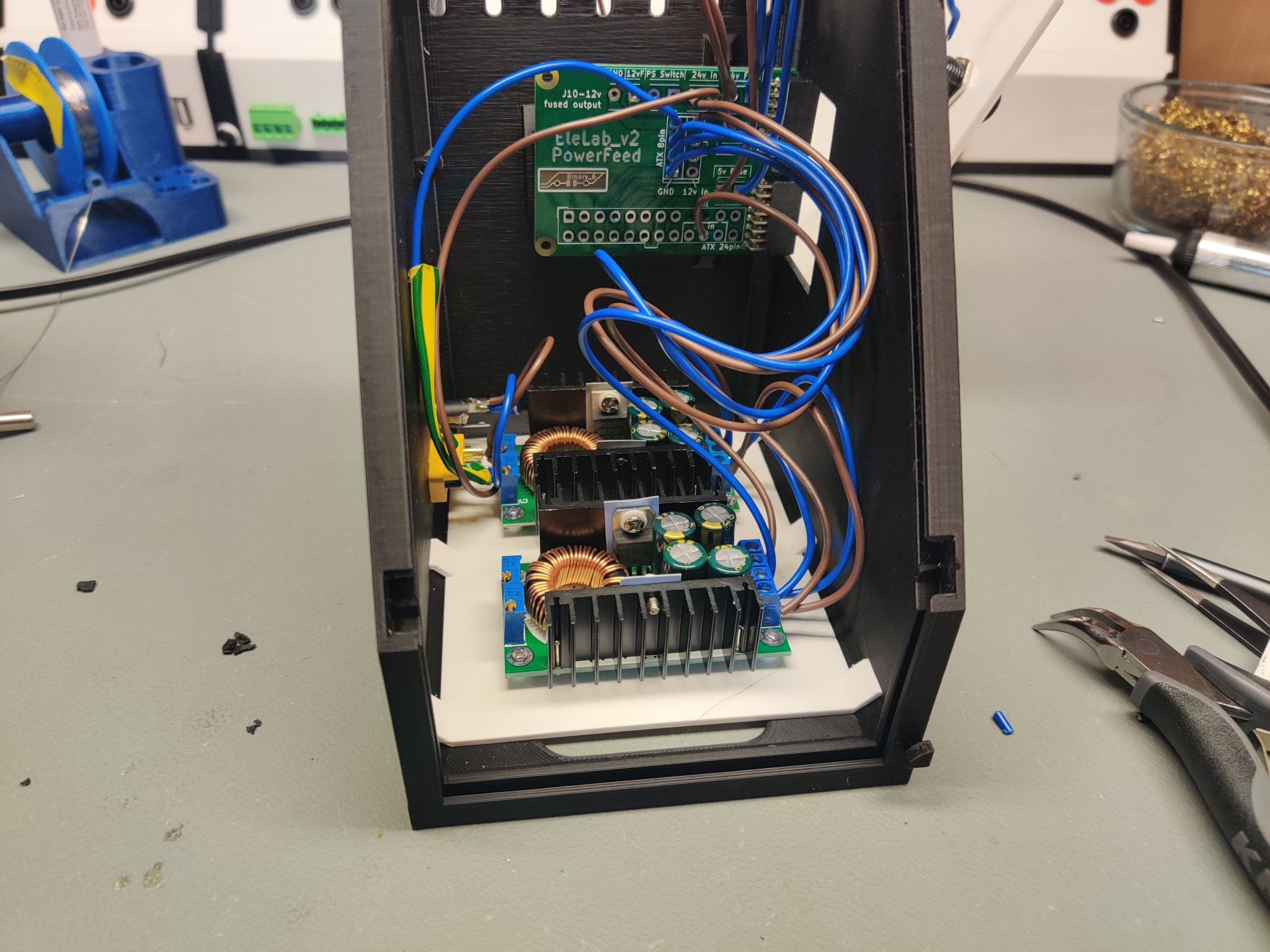 Nguồn cung EleLab_v2 từ 24 V cho hệ thống phòng thí nghiệm điệ...