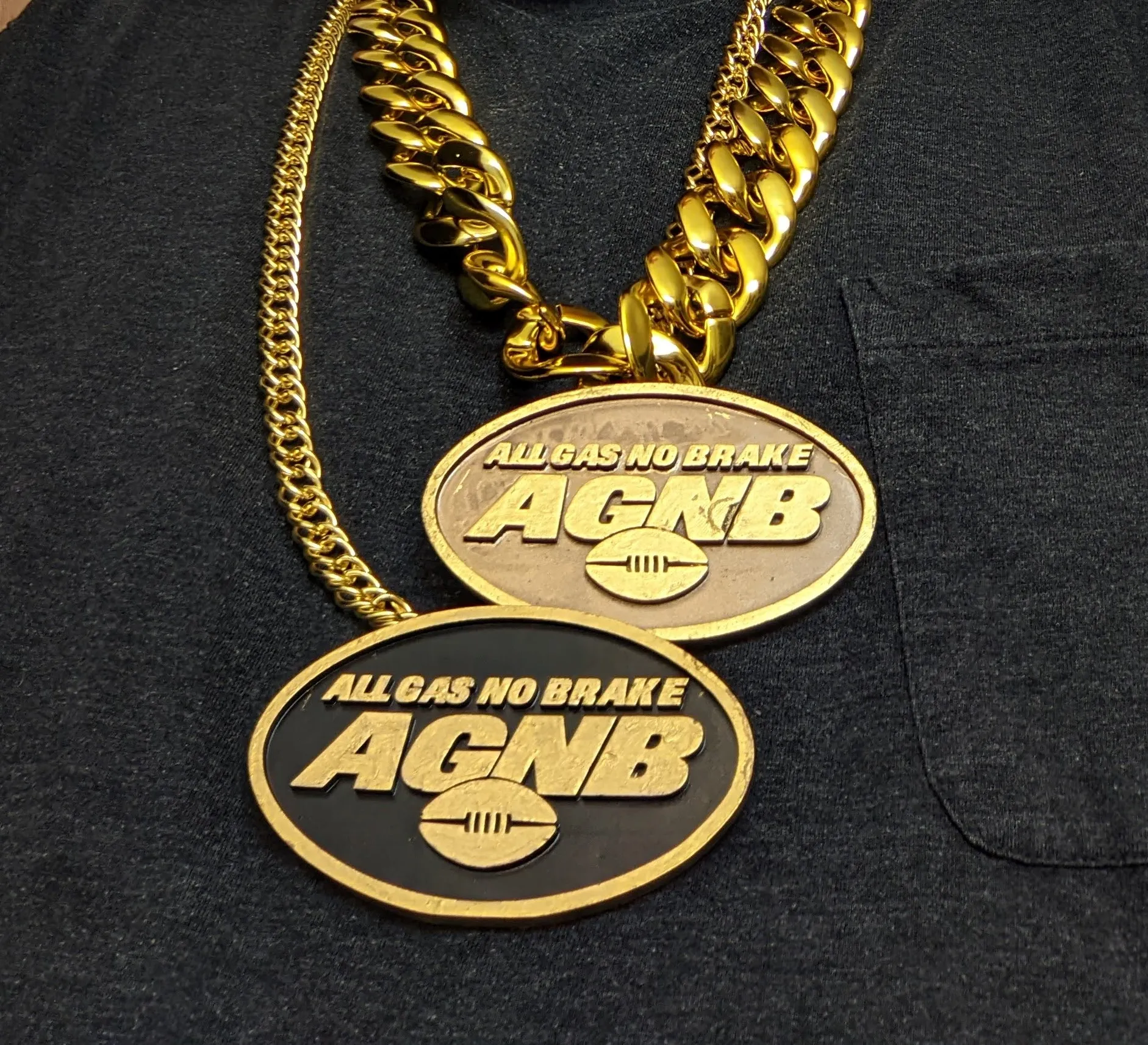 Huy hiệu NY Jets All Gas No Brakes cho ngày thi đấu