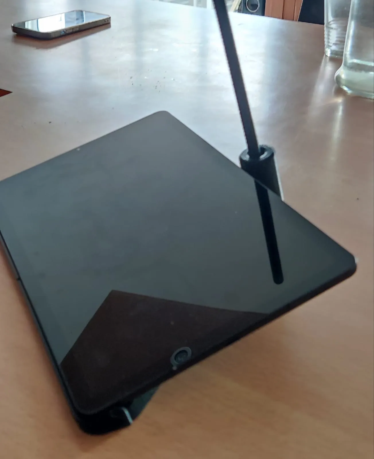 Giá đỡ nghiêng cho việc vẽ với máy tính bảng Samsung Galaxy S6...