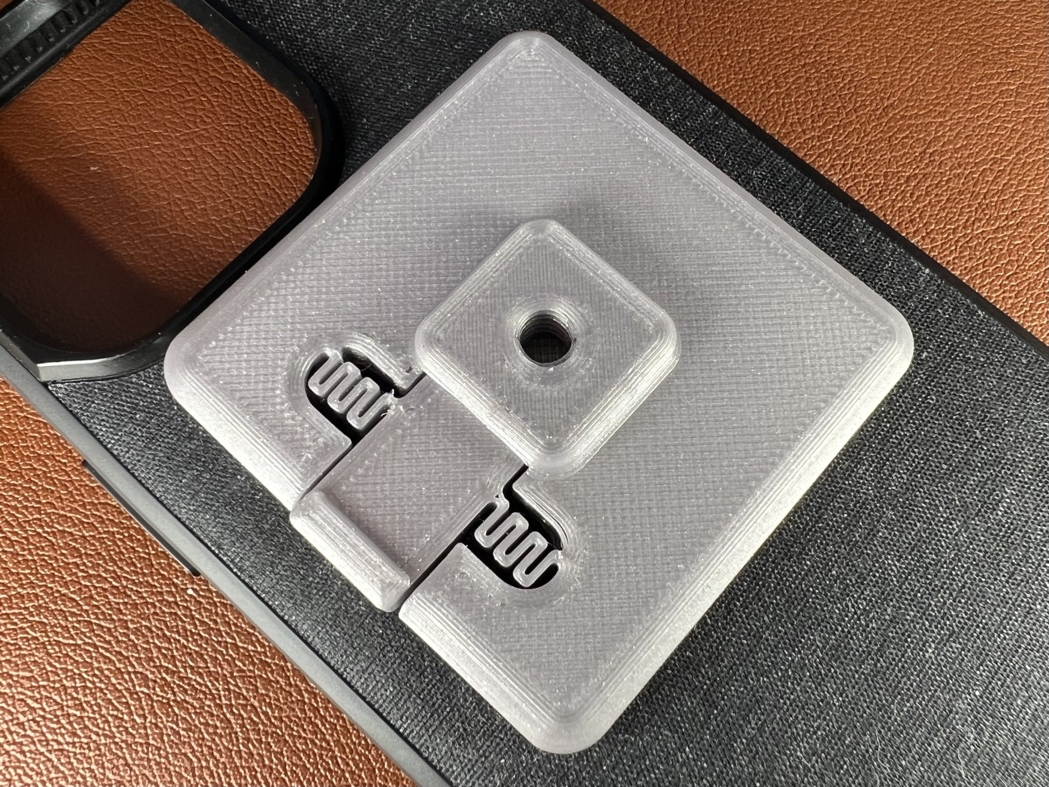 Giá đỡ gắn từ tính cho vỏ Peak Design với chân 1/4-20