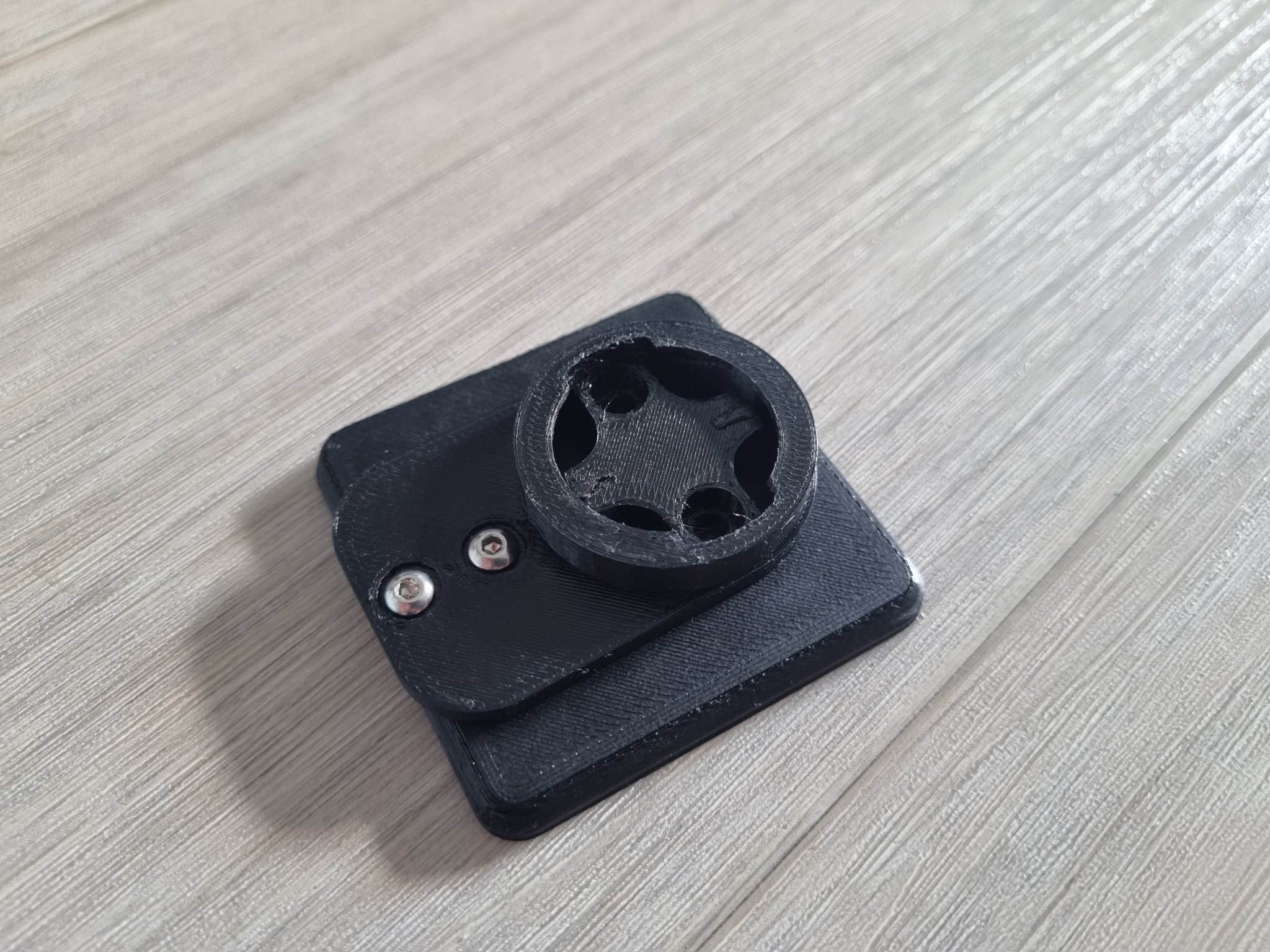 Bộ chuyển đổi Garmin Mount - Đầu nối nữ đa năng