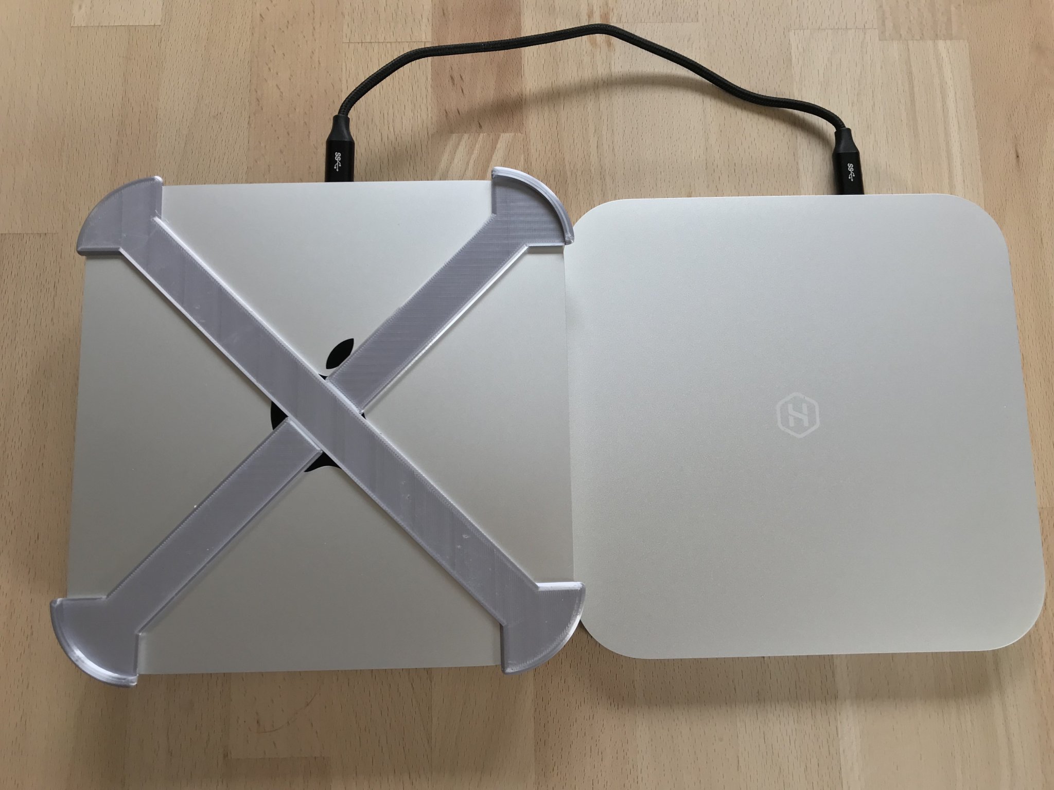 Giá đỡ Dock cho MacMini chống trượt