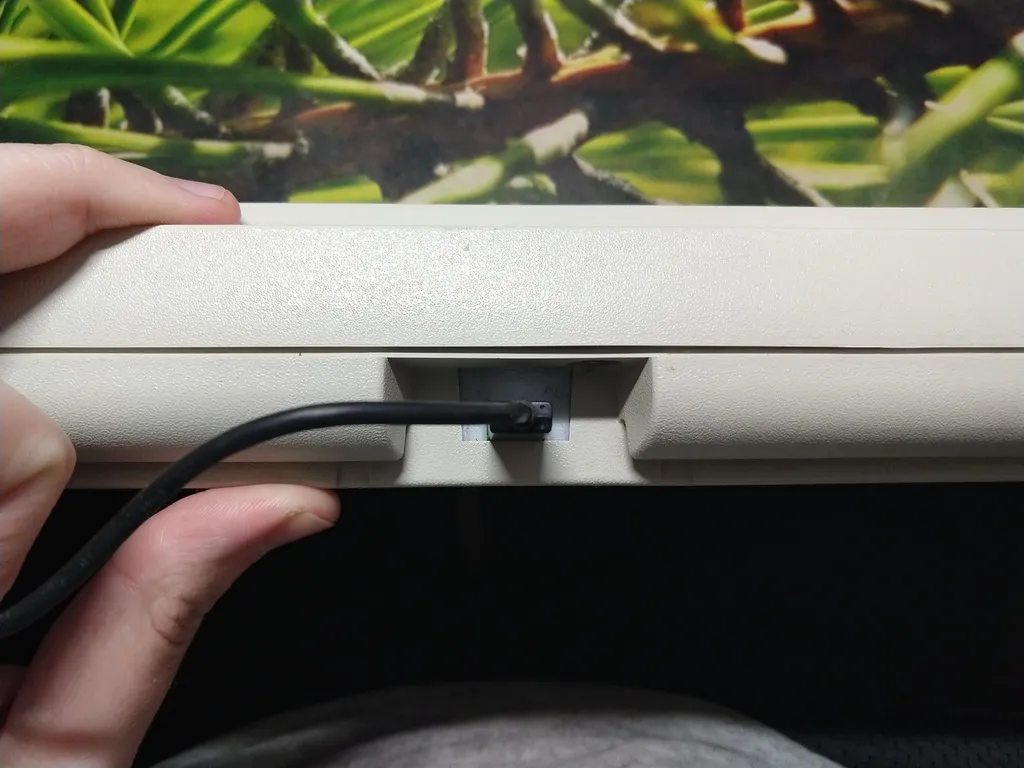 Bộ tổ chức cáp Model M cho Pro Micro - Đã điều chỉnh