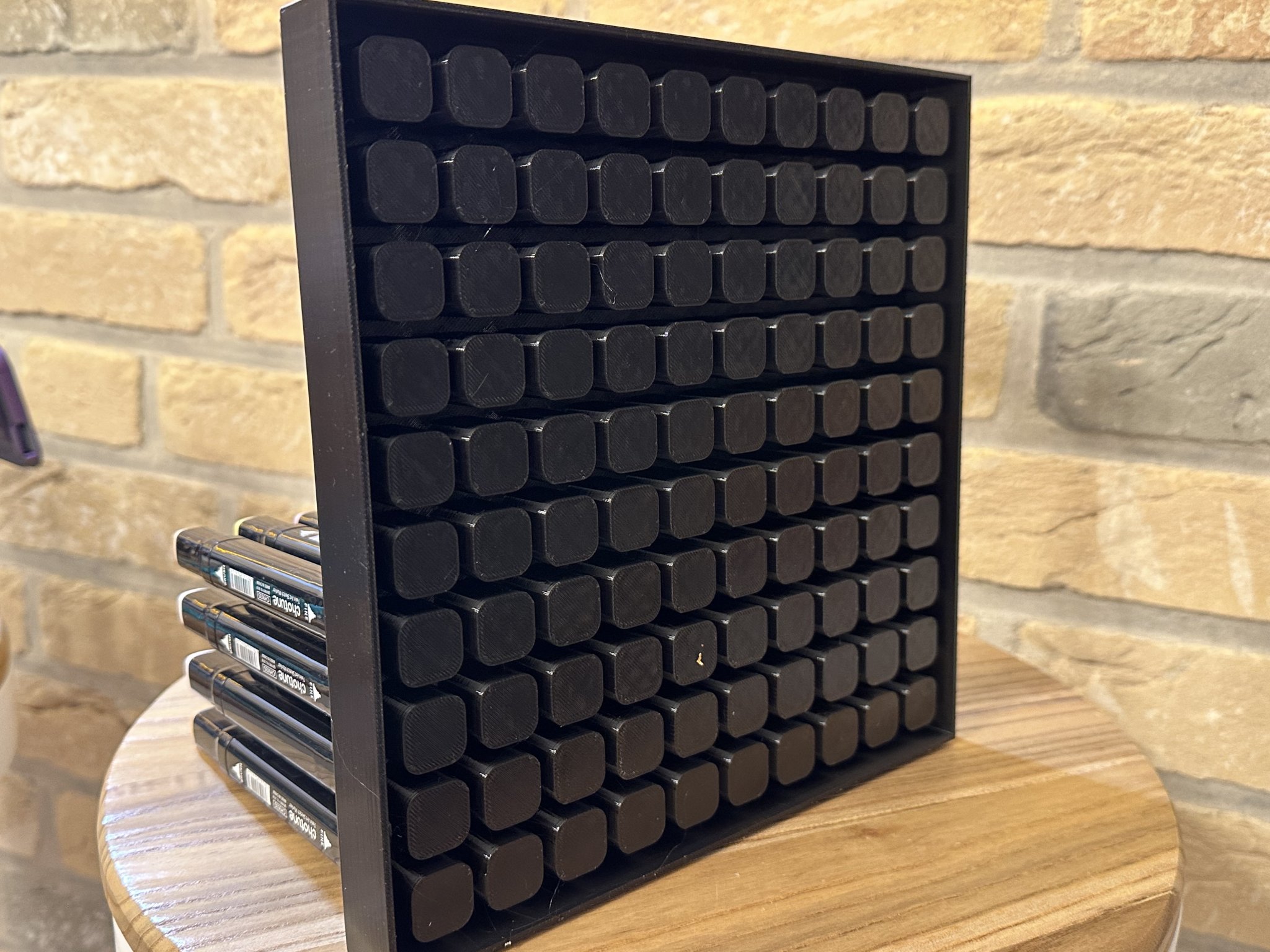 Bảng lưu trữ bút alcohol cho 100 bút với nắp vuông