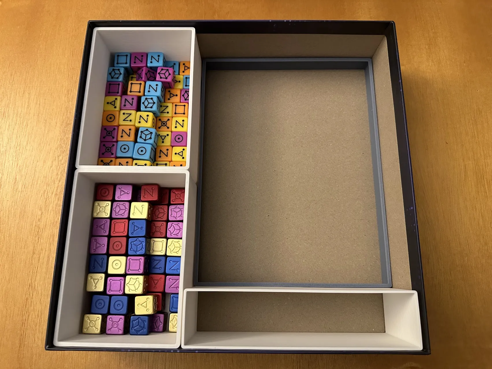 Giá đỡ trò chơi Tesseract cho bàn cờ