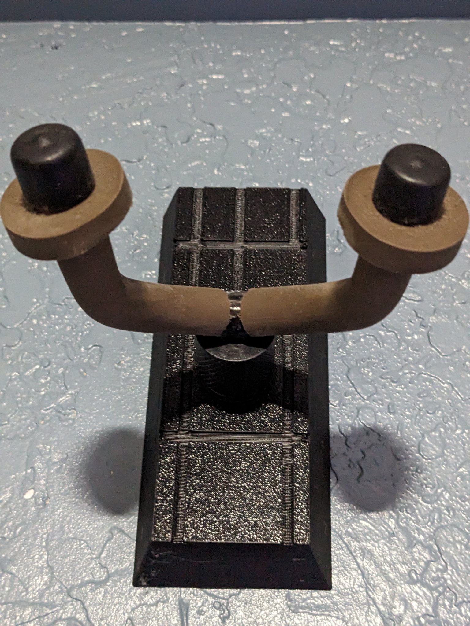 Giá treo guitar String Swing phong cách hiện đại