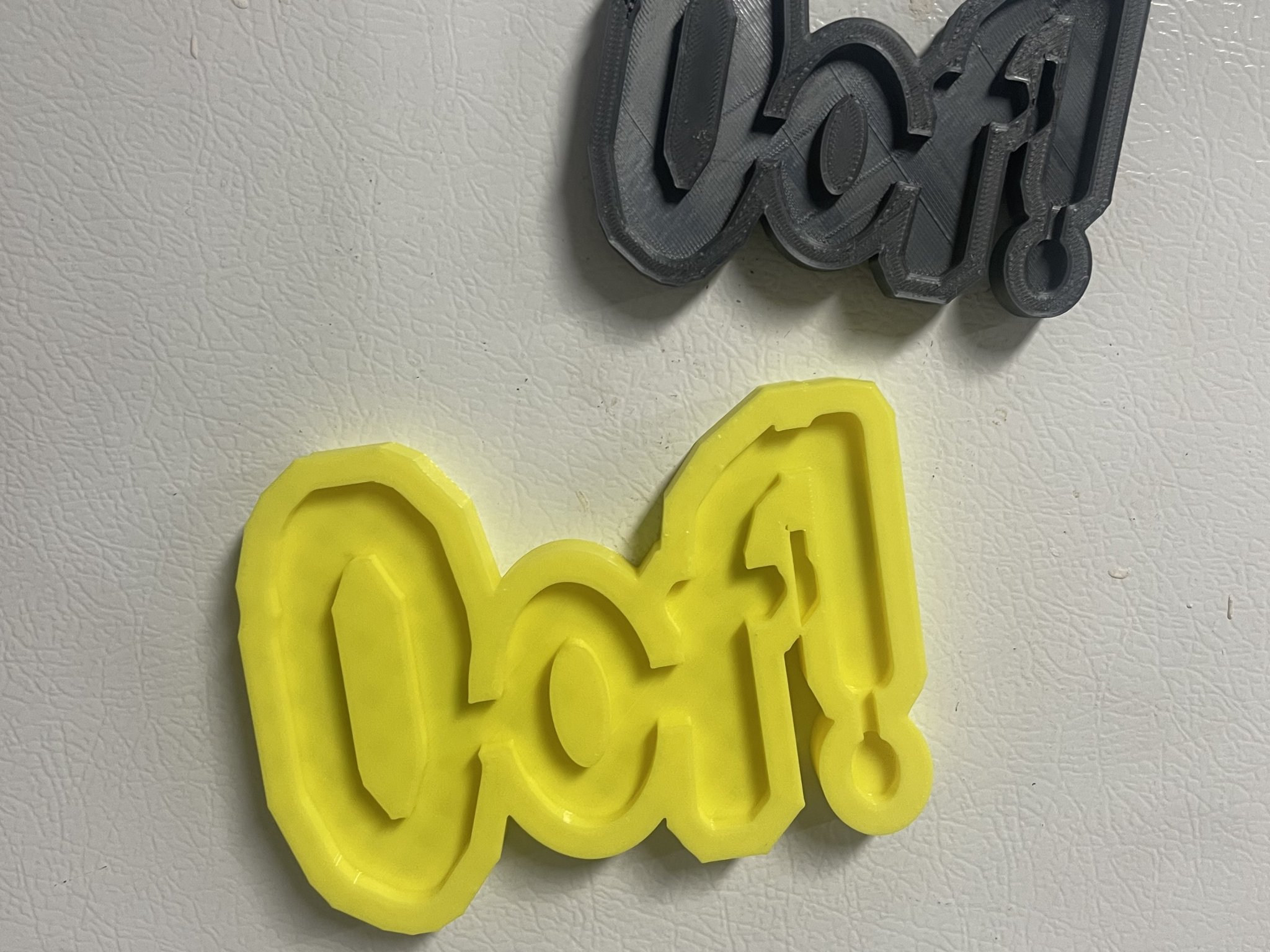 Biển báo Oof hài hước với lỗ gắn nam châm neodymium