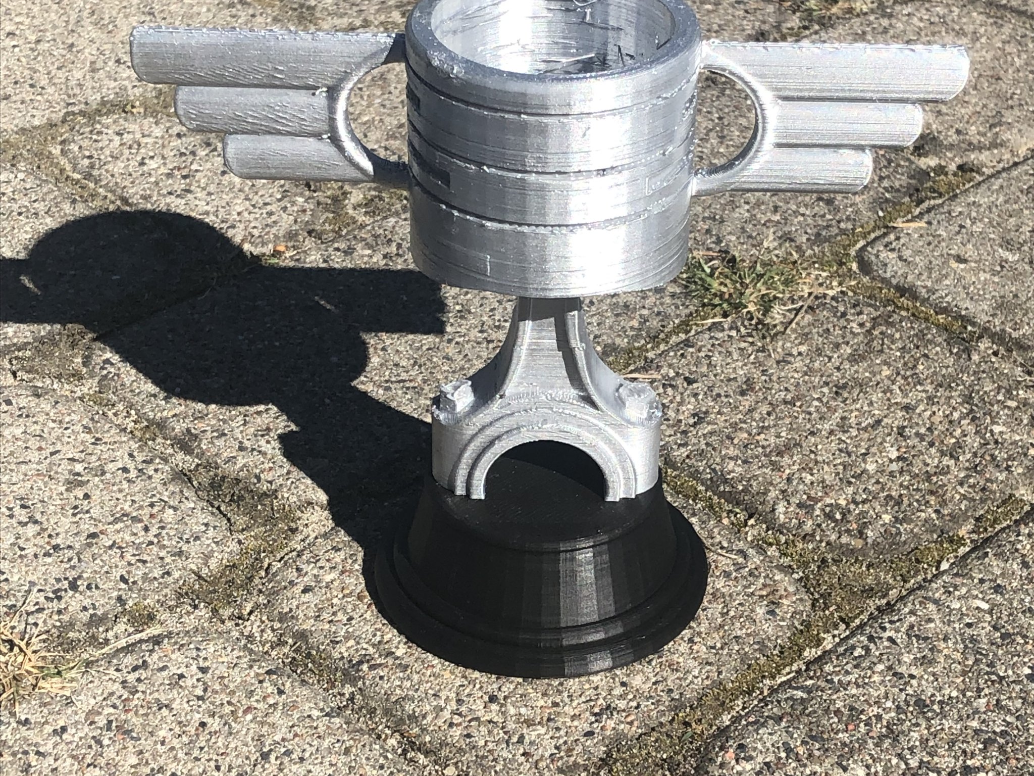 Piston Vàng từ bộ phim Cars