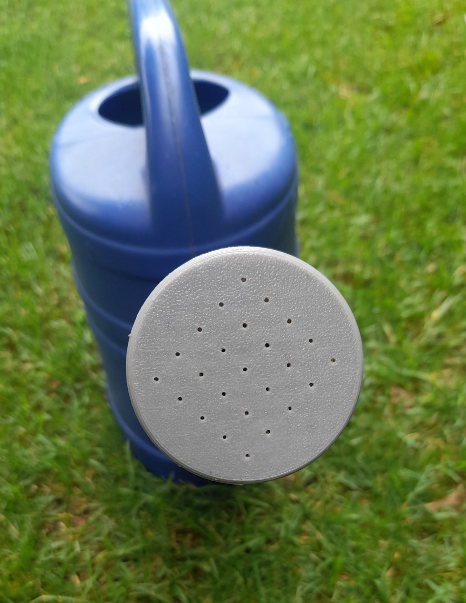 Vòi phun tiết kiệm nước cho bình tưới 5 lít