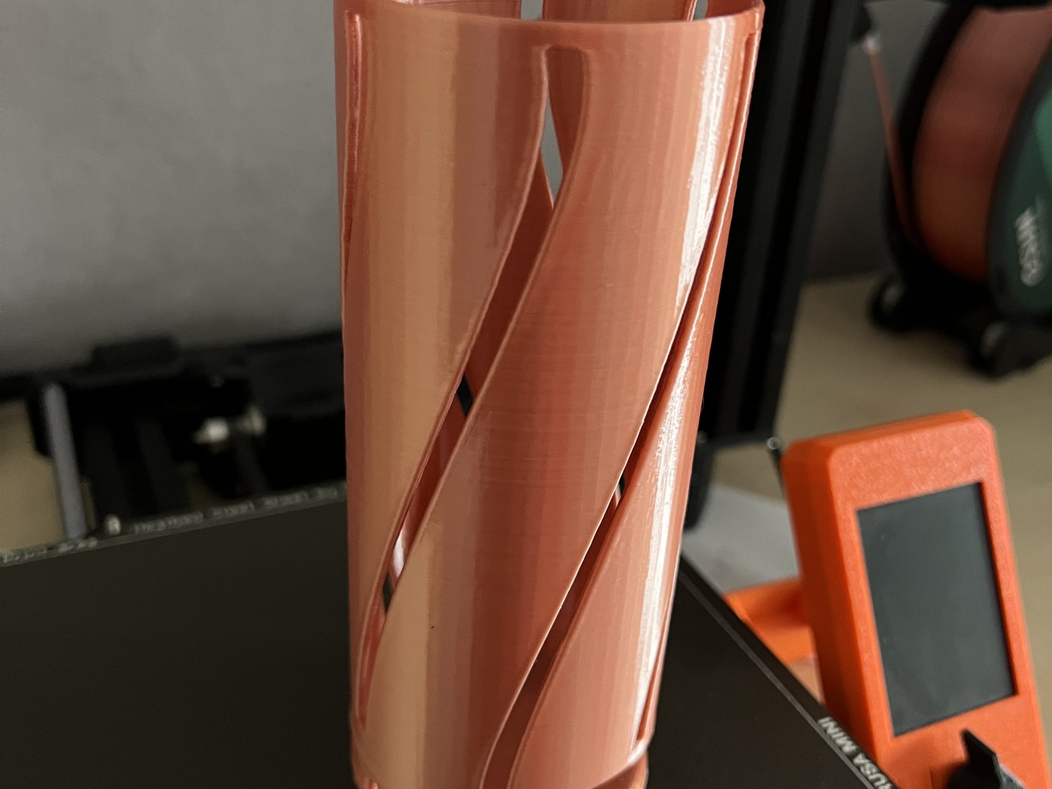 Giá đỡ bông tẩy trang nhỏ gọn cho phòng tắm