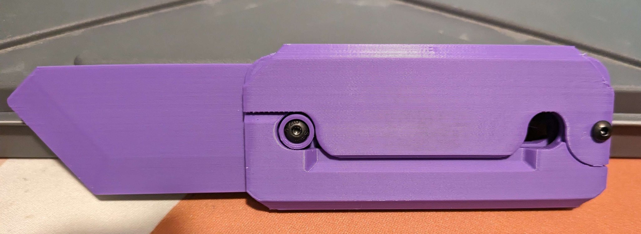 Dao kéo trọng lực với cơ chế kéo và thả độc đáo