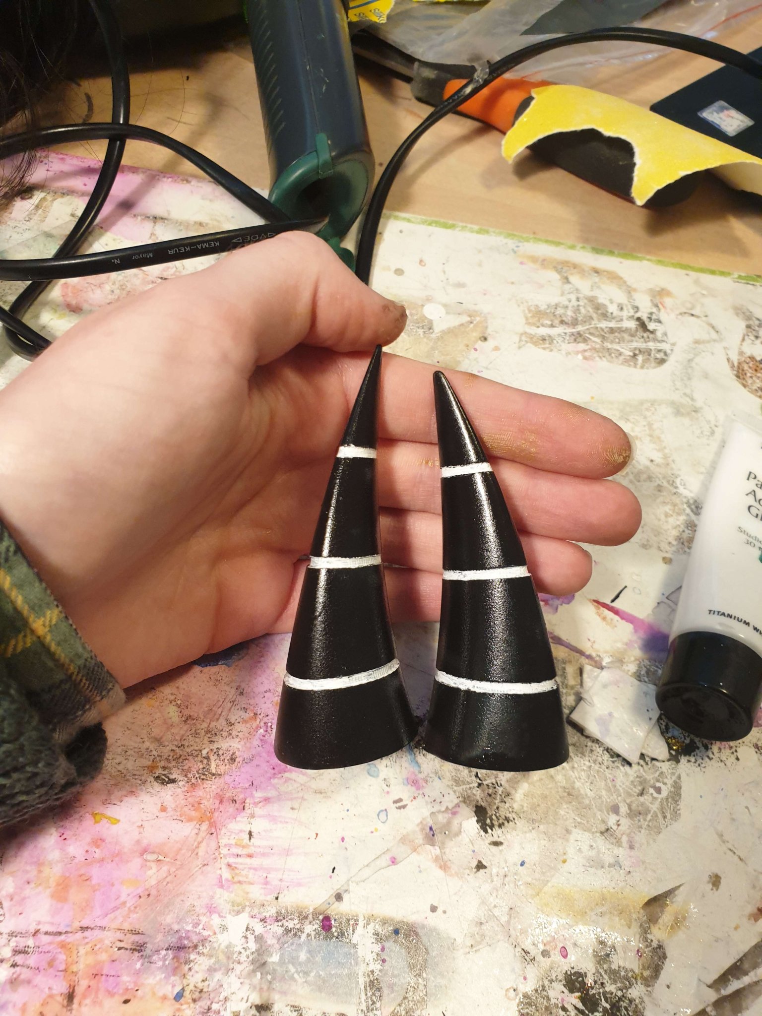 Sừng cosplay Millie - Nhân vật Helluva Boss