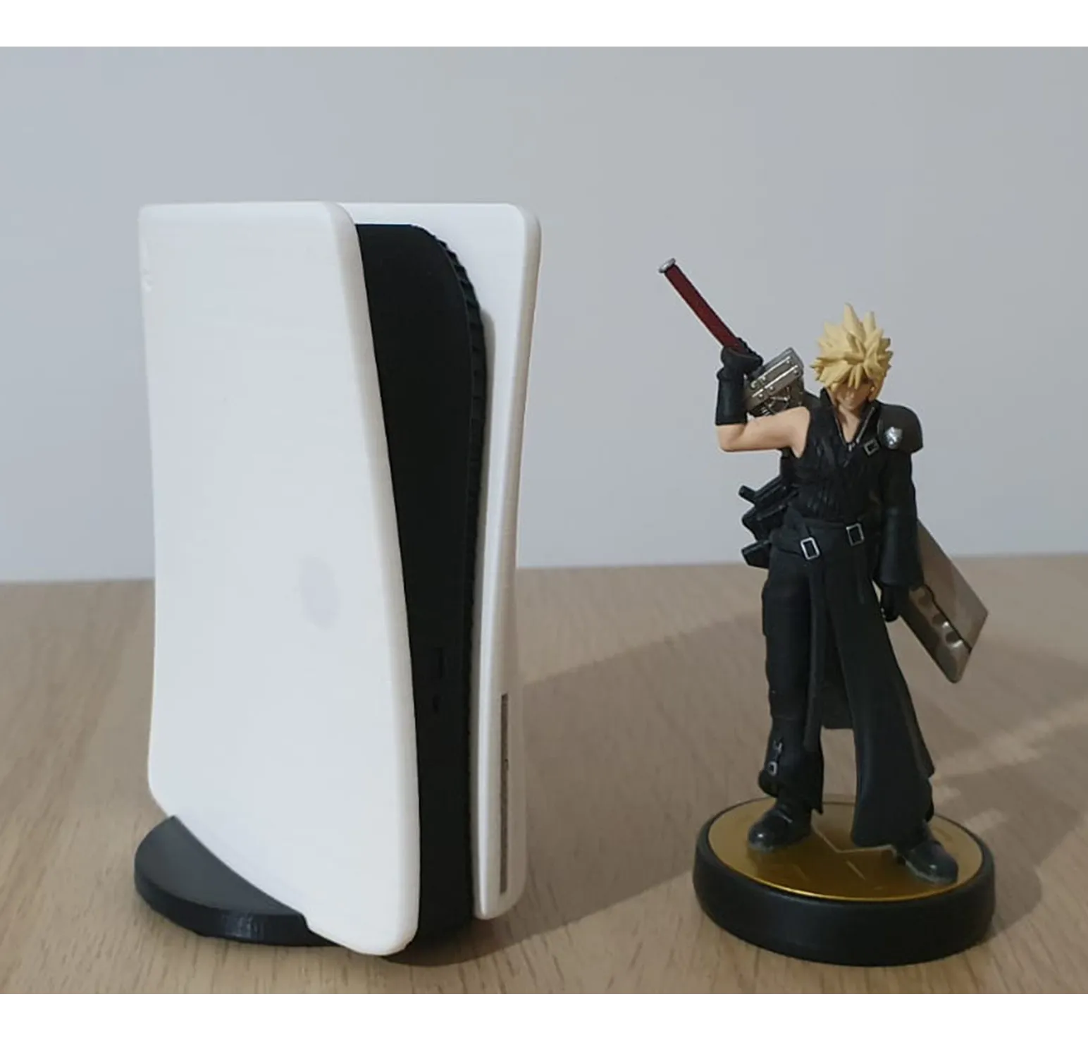 Mô hình PS5 nhỏ giữ thẻ quà tặng độc đáo