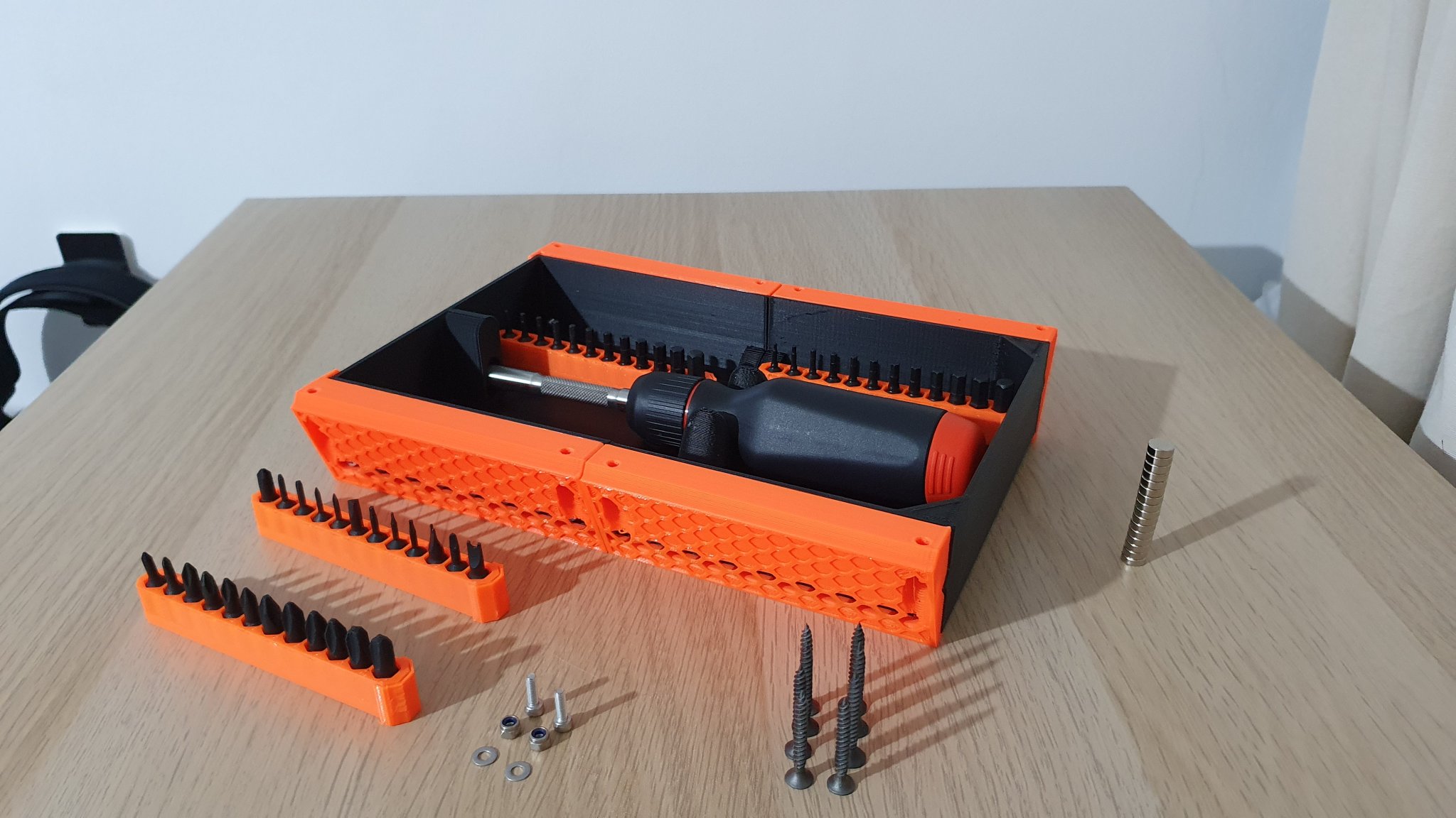 Giá đỡ tuốc nơ vít LTT dưới ngăn bàn