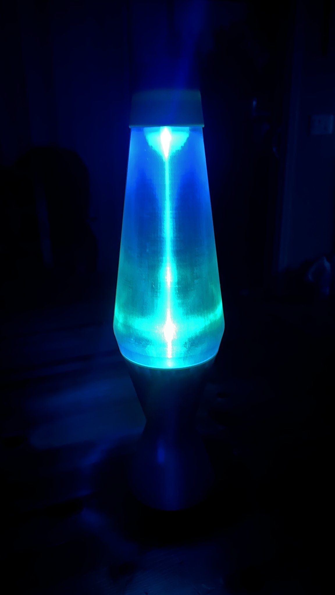 Đèn lava kiểu retro với nến tealight