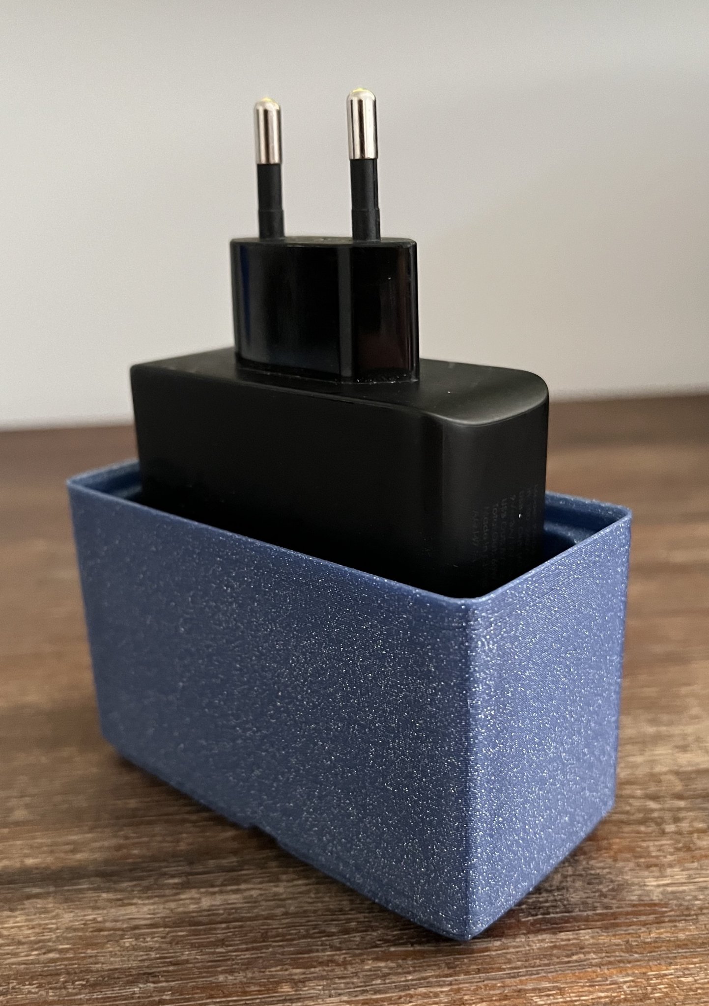 Giá đỡ Gridfinity 2x1 cho sạc Aukey PA-D3