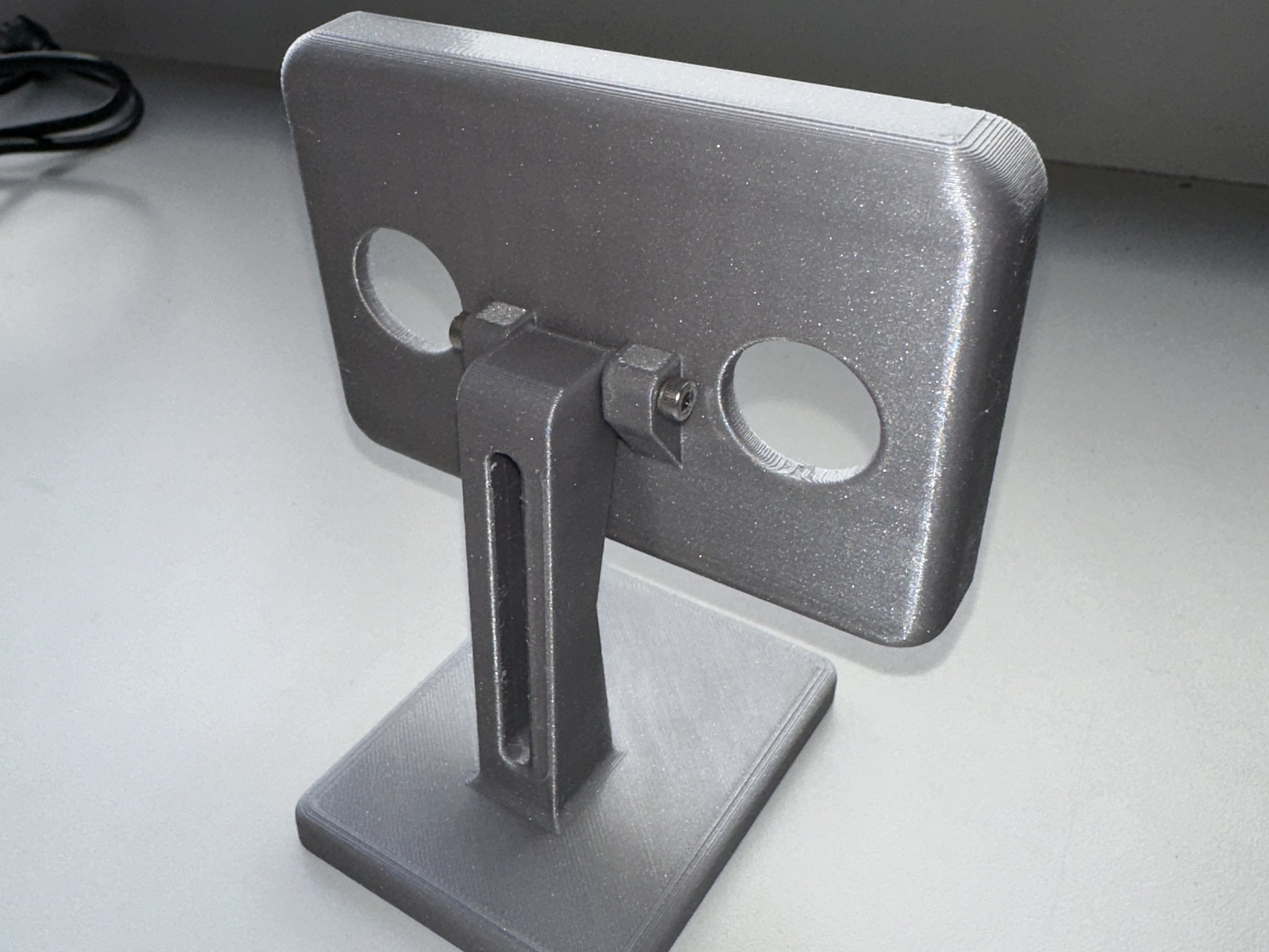 Giá đỡ pin MagSafe cho iPhone với chế độ chờ