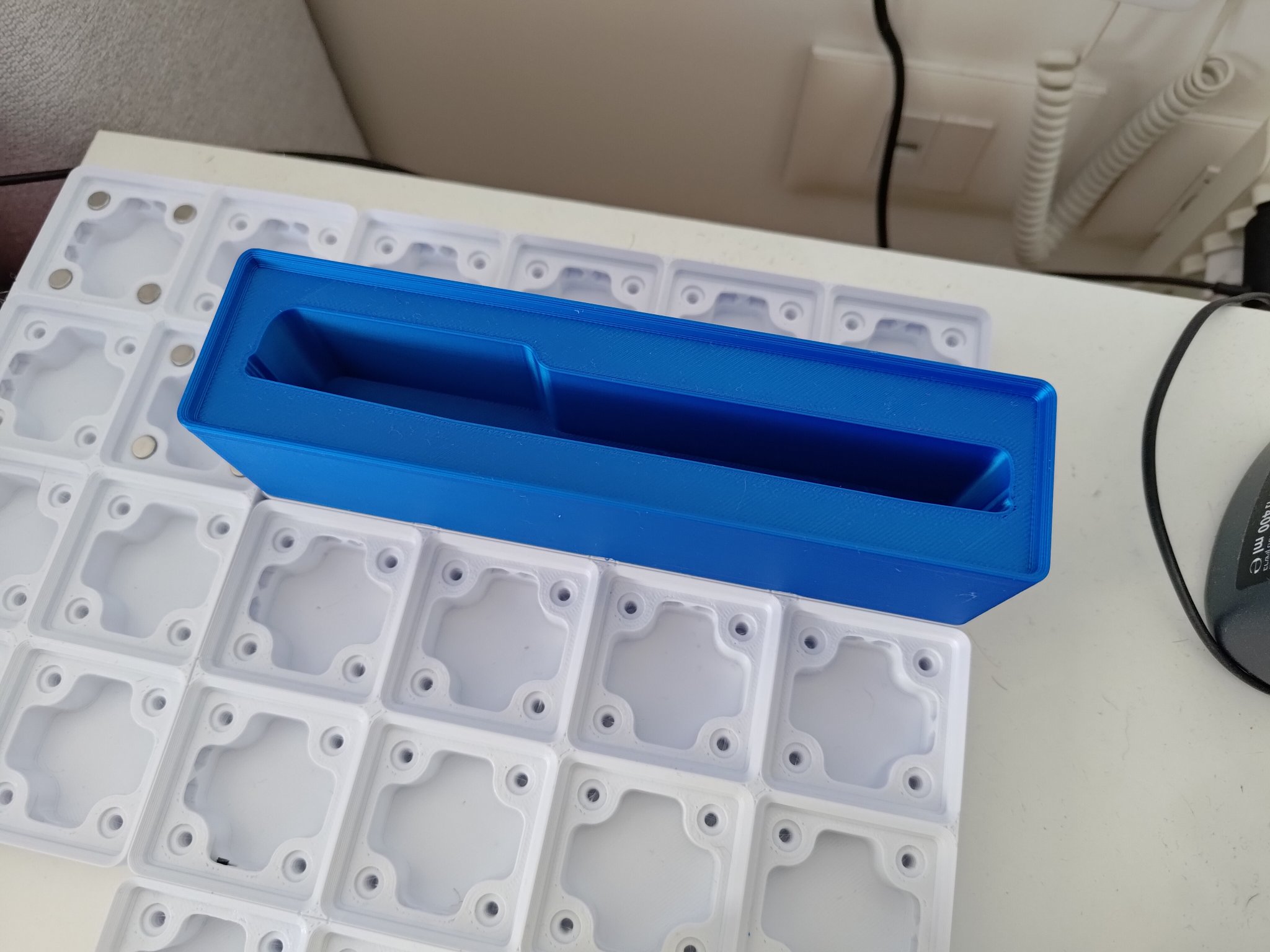 Giá đỡ Gridfinity cho Kindle Oasis (2019 / Gen 10) với ốp