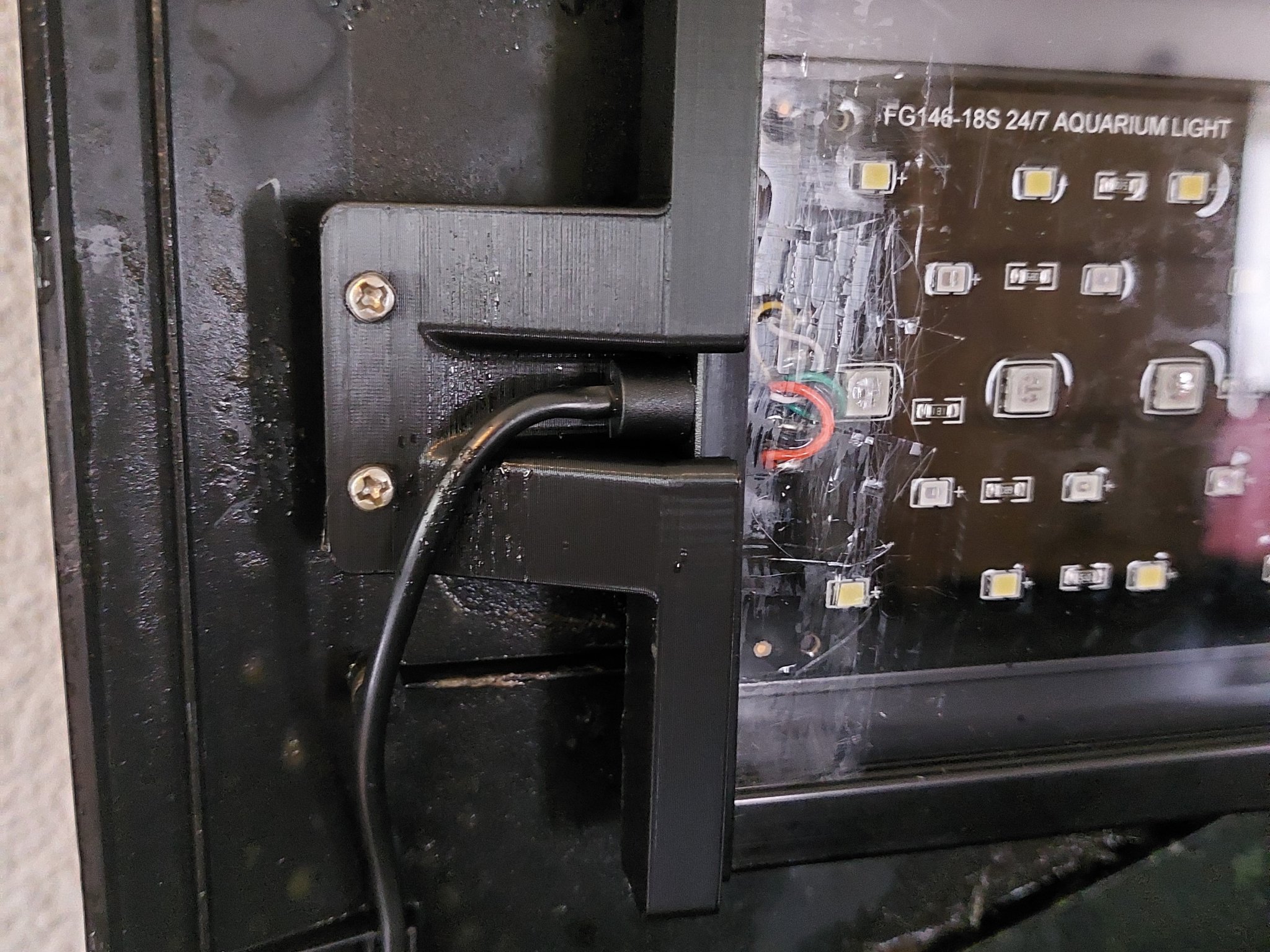 Giá đỡ đèn LED Hygger HG978 cho nắp bể cá Superfish Aqua 70