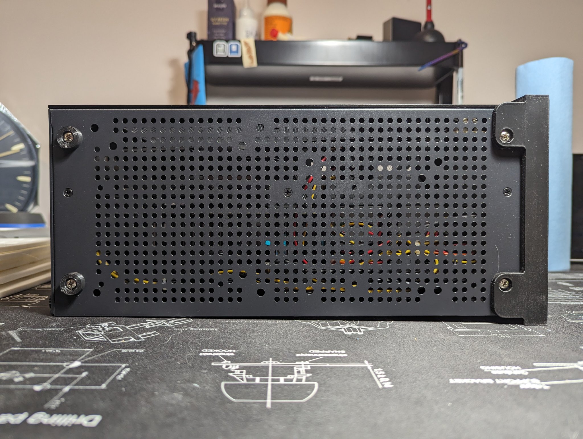 Giá đỡ đứng dọc cho thùng máy S300 Mini-ITX