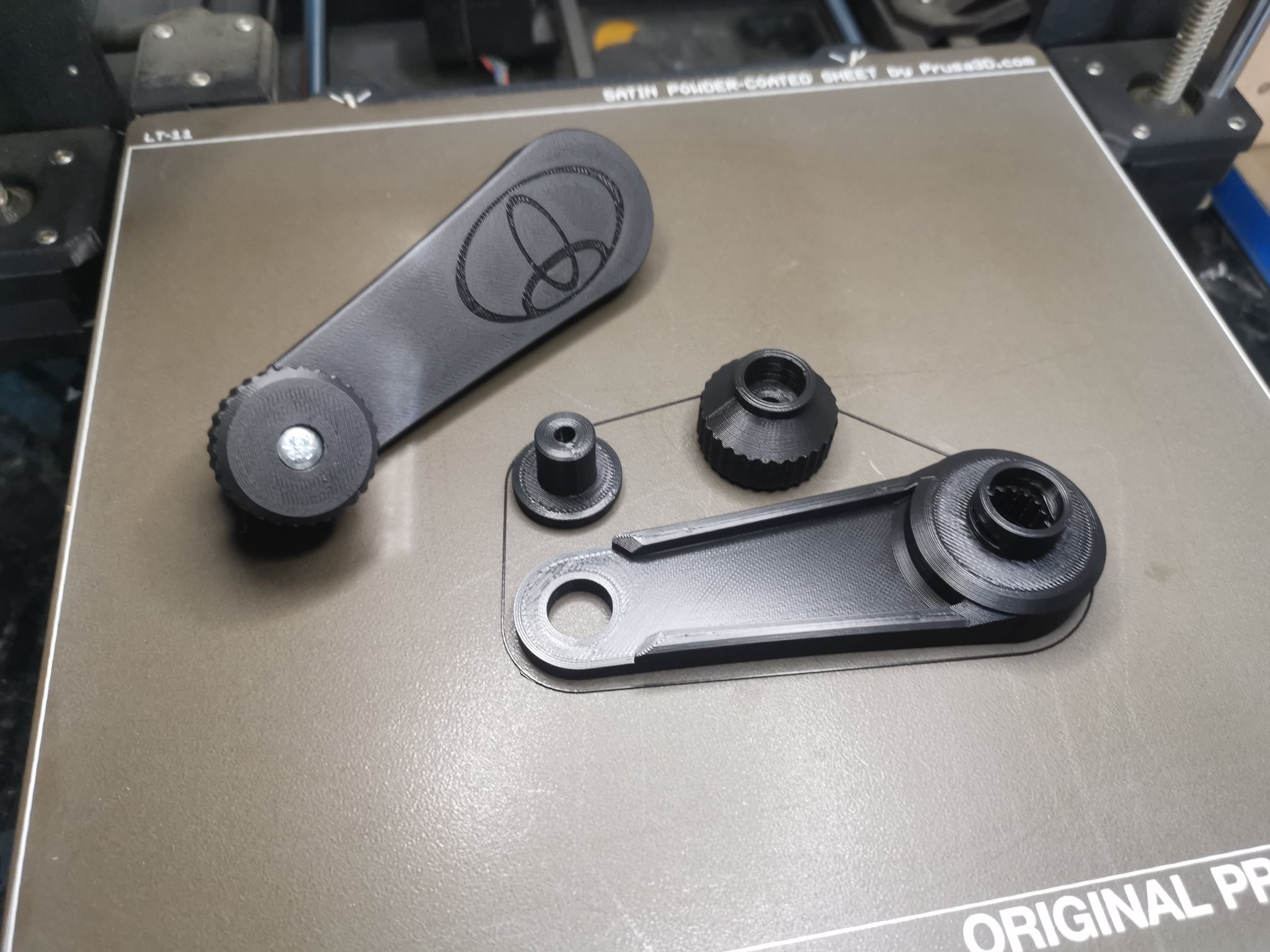 Tay quay cửa sổ thay thế cho Land Cruiser 79 Series