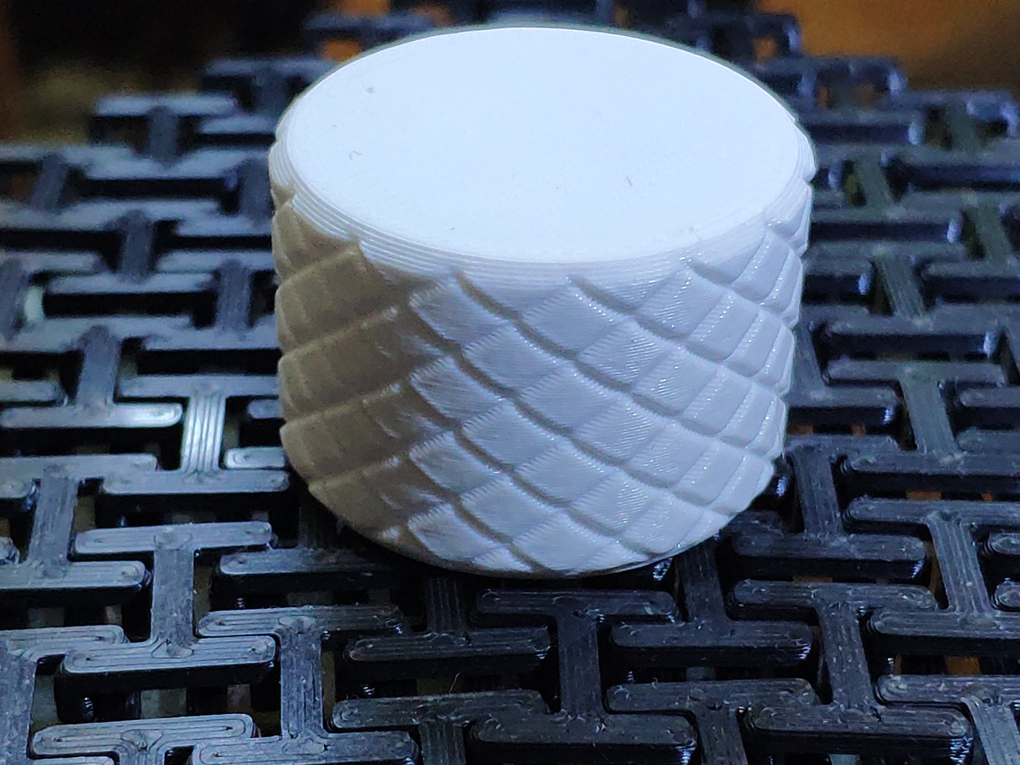 Núm vặn có rãnh điều chỉnh kích thước trong Fusion360