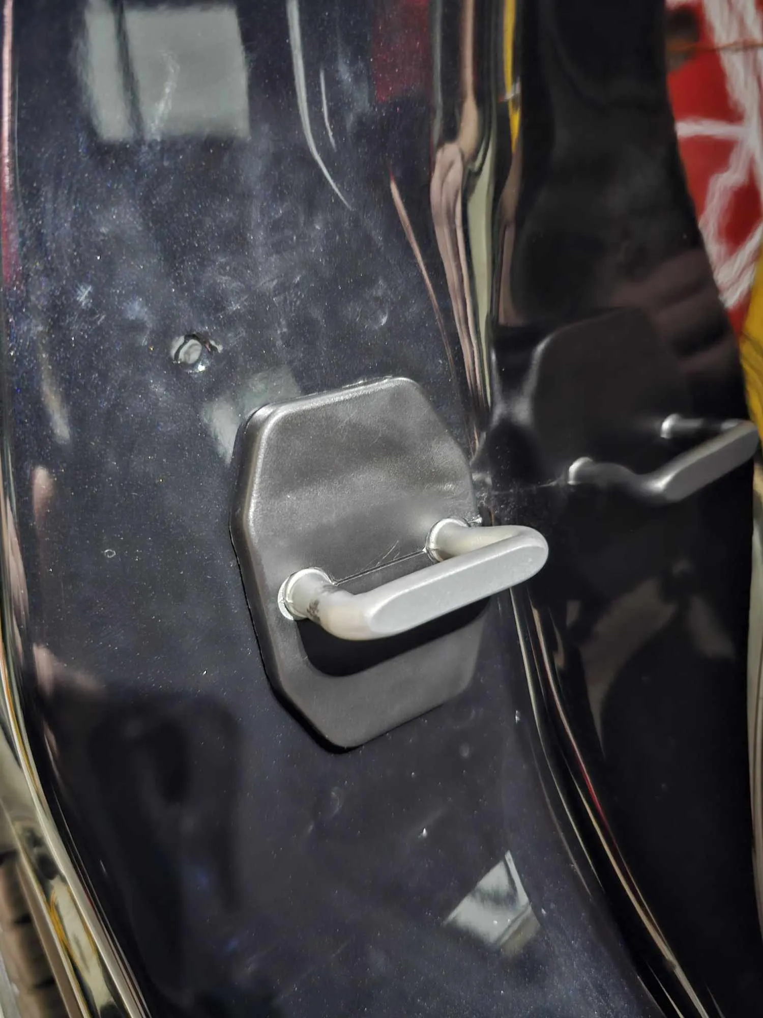 Nắp che chốt cửa xe Jeep Renegade