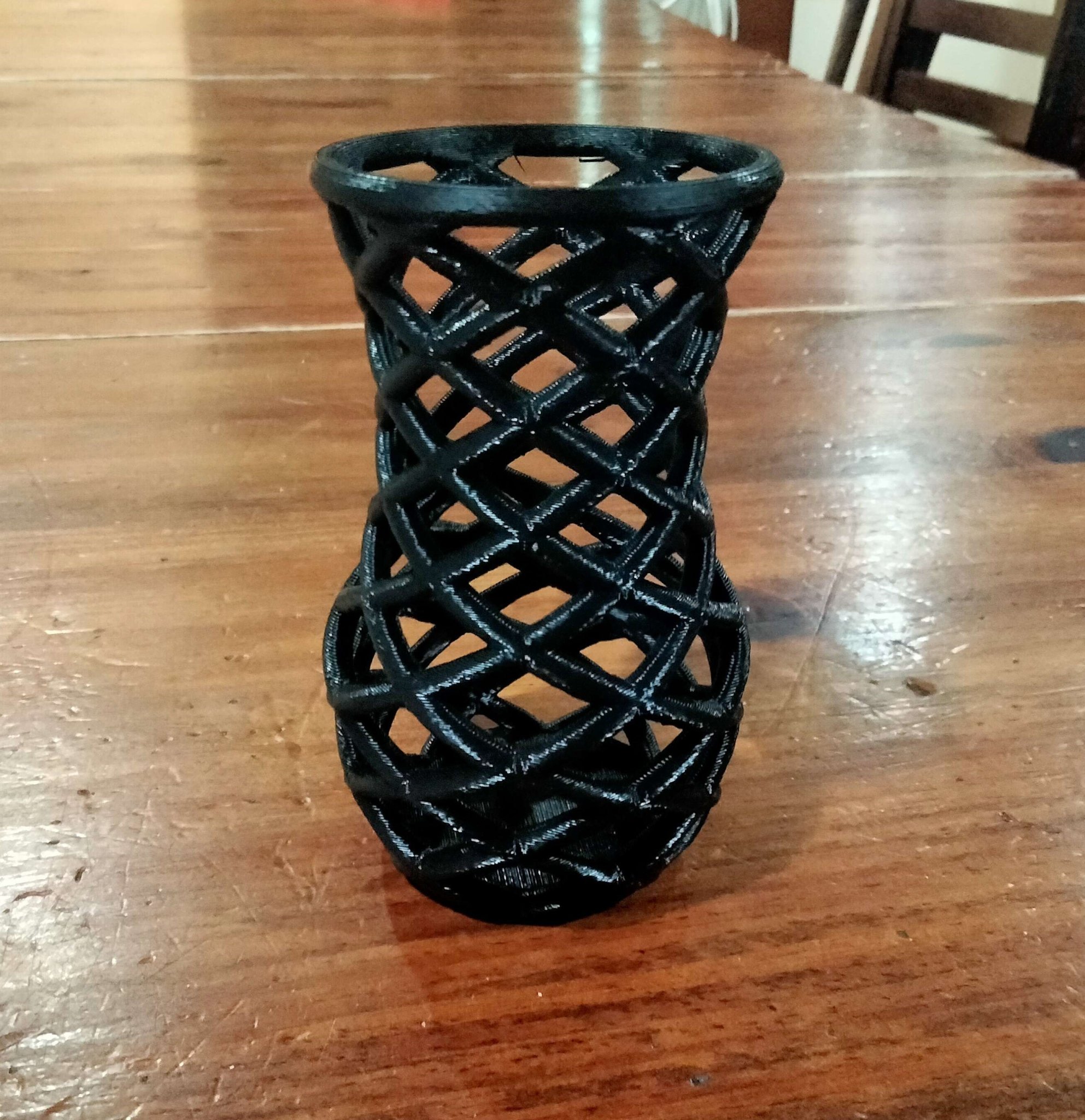 Lọ hoa đựng bút chì và bút bi