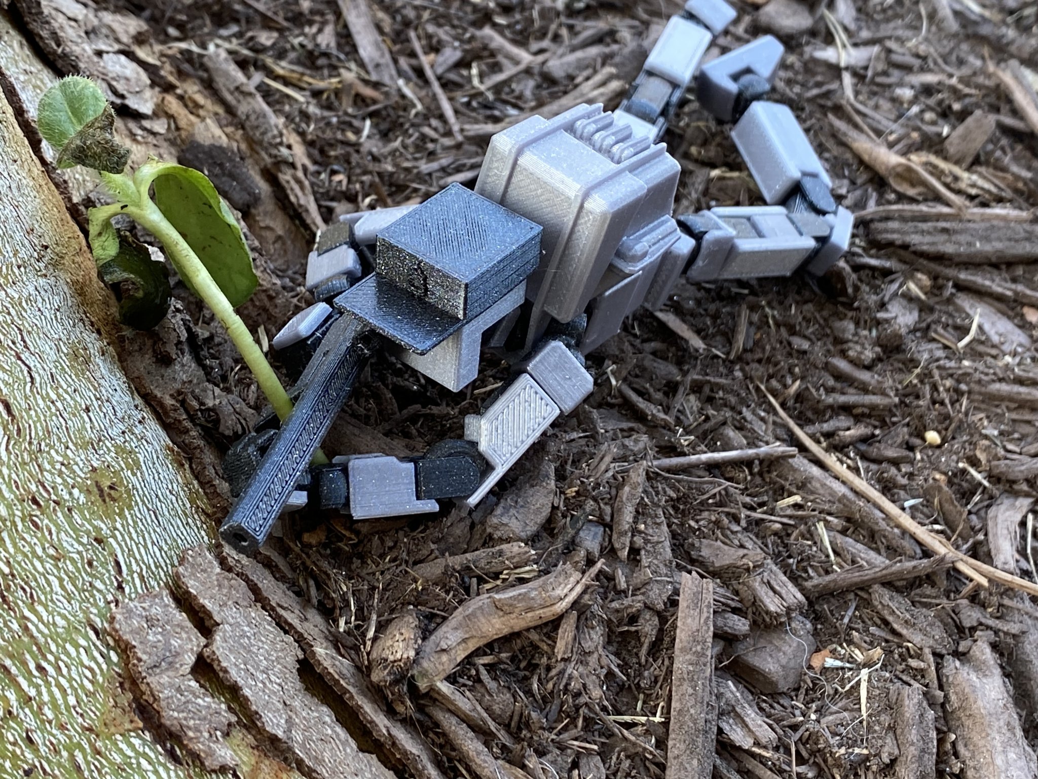 Binh sĩ Quân đội Mỹ Lucky 13 với mũ và ba lô