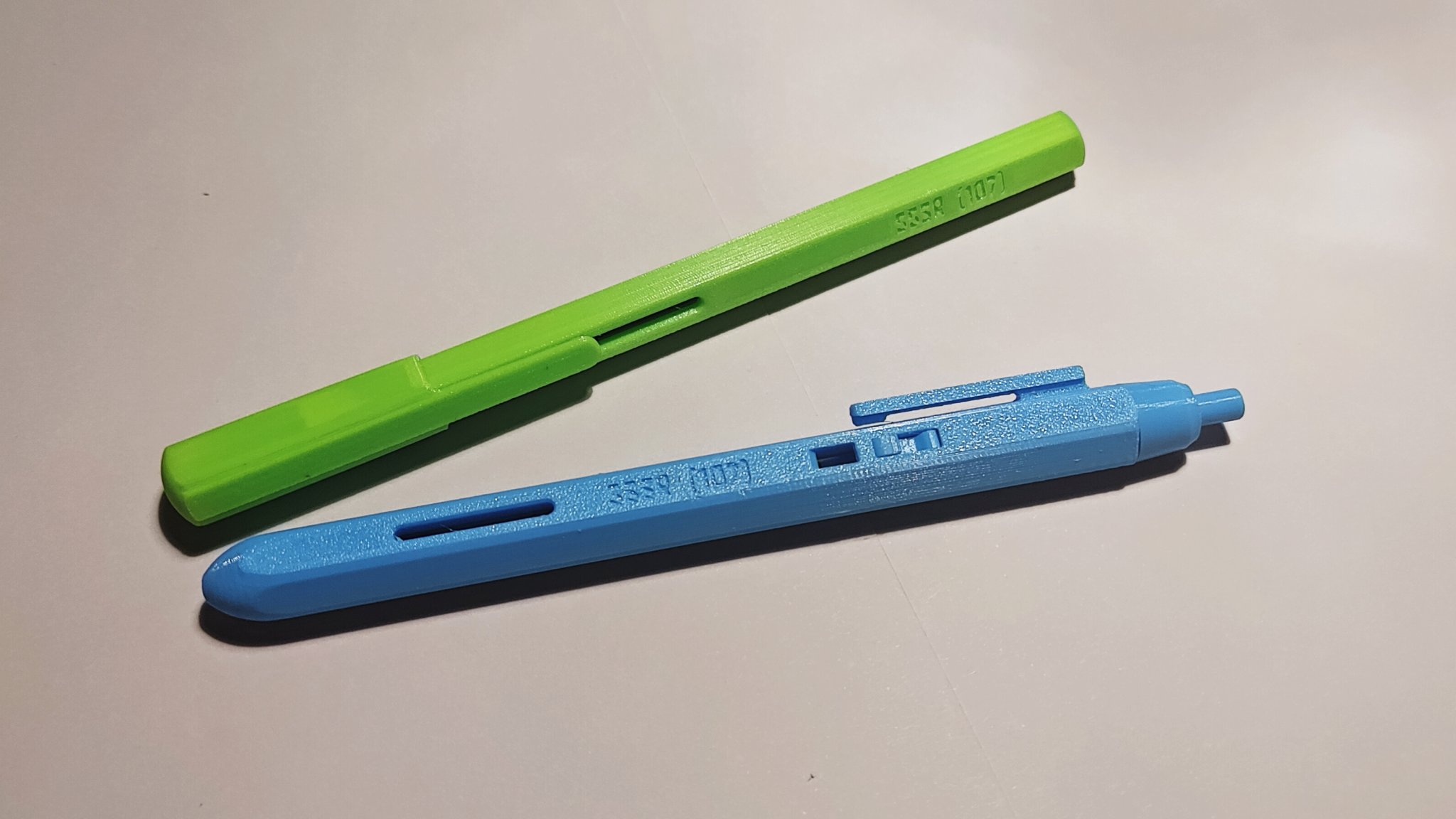 Bút bi in nhanh với ruột 107mm