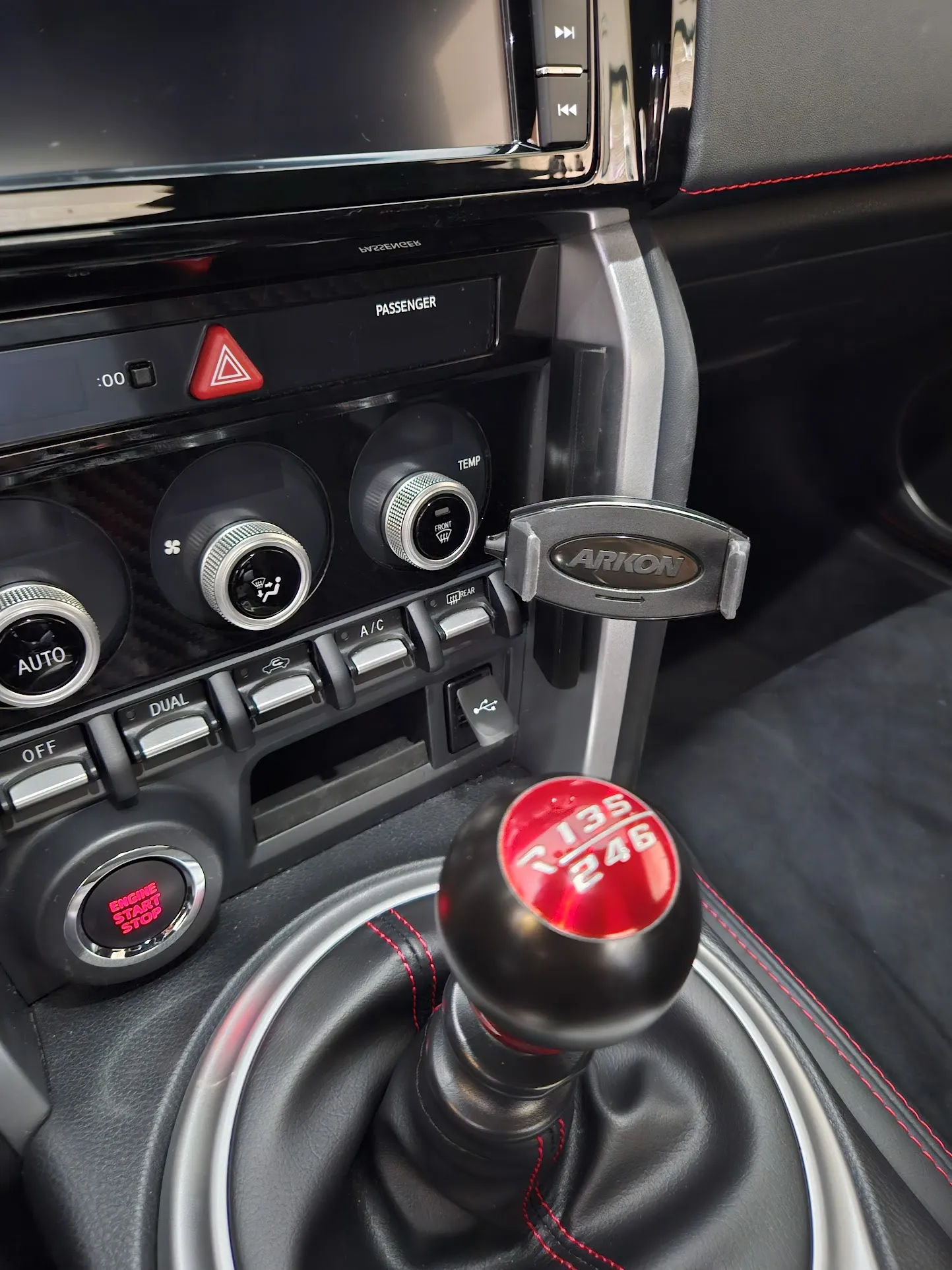 Bộ chuyển đổi bóng 17mm cho điện thoại trên Subaru BRZ, Toyota ...