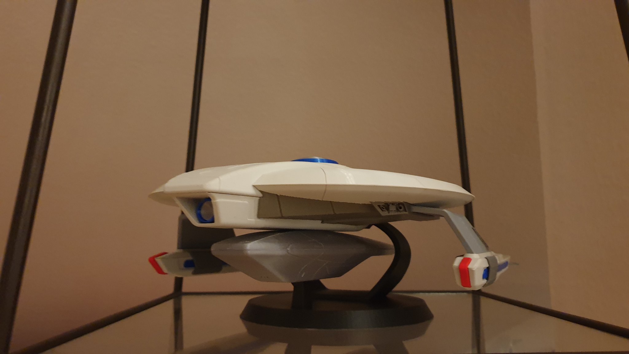 Mô hình tàu vũ trụ USS Curry - NCC-42254 từ Star Trek