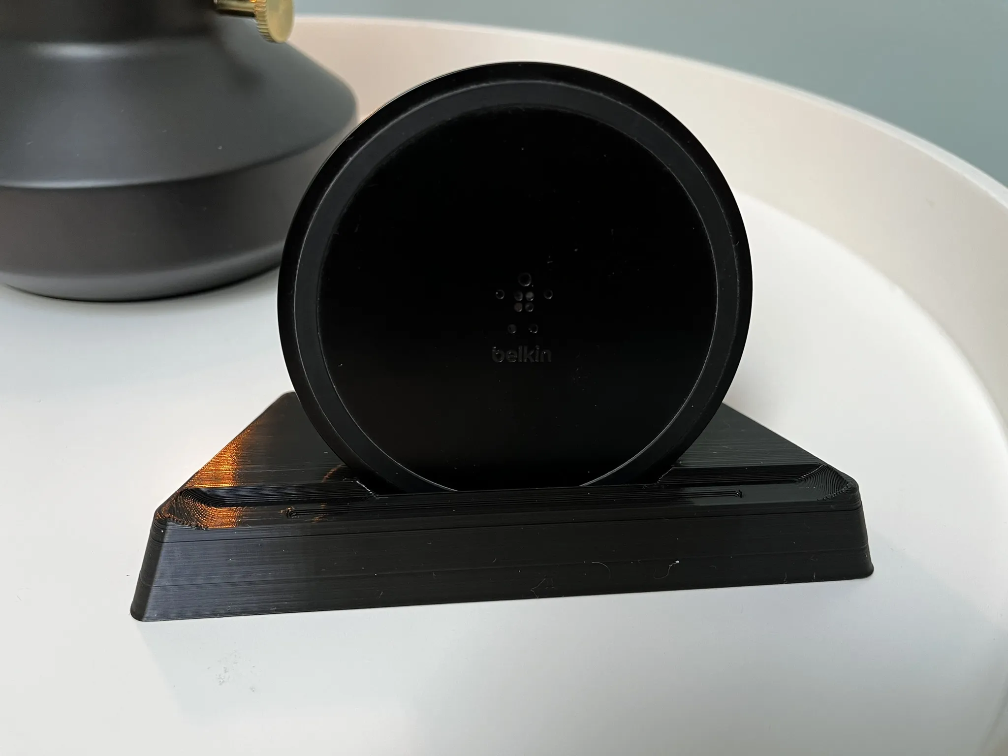 Đế sạc không dây cho iPhone 13 mini với chế độ chờ iOS17