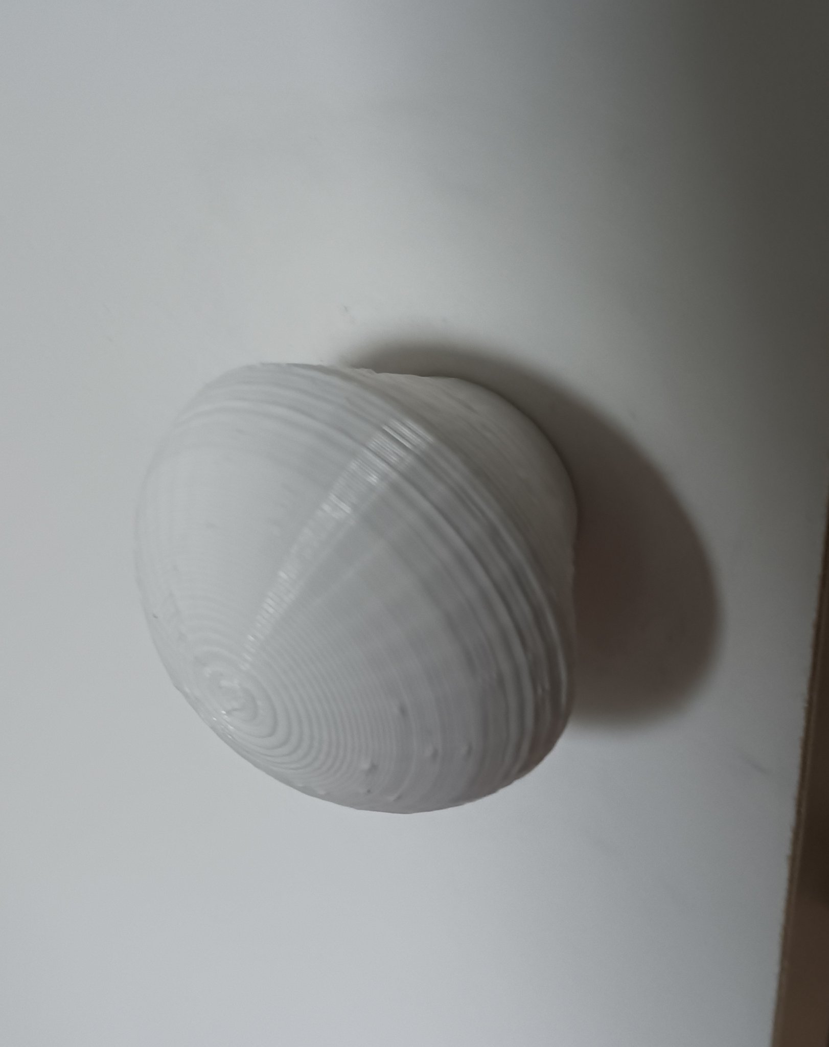 Cán cửa với lỗ cho vít tự khoan đường kính 3 mm