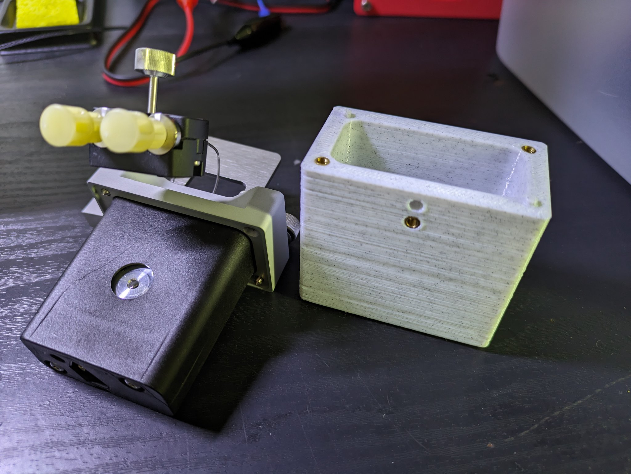 Vỏ bảo vệ cho tế bào dòng Vanquish UV