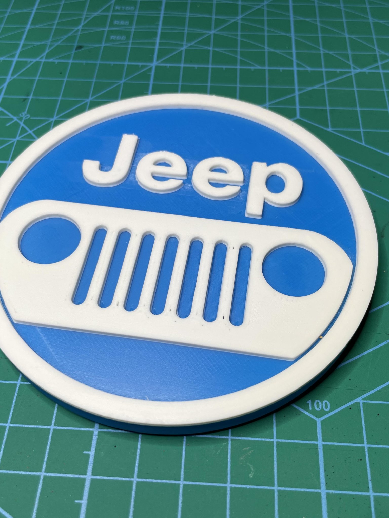 Đế lót ly chủ đề Jeep cho không gian sống