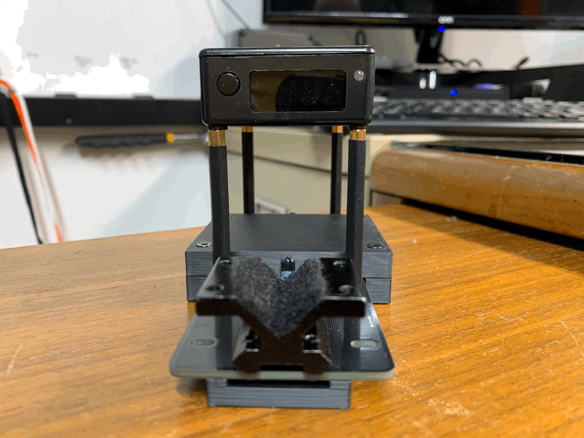 Giá đỡ chân máy Vikka Precision cho đồng hồ đo tốc độ