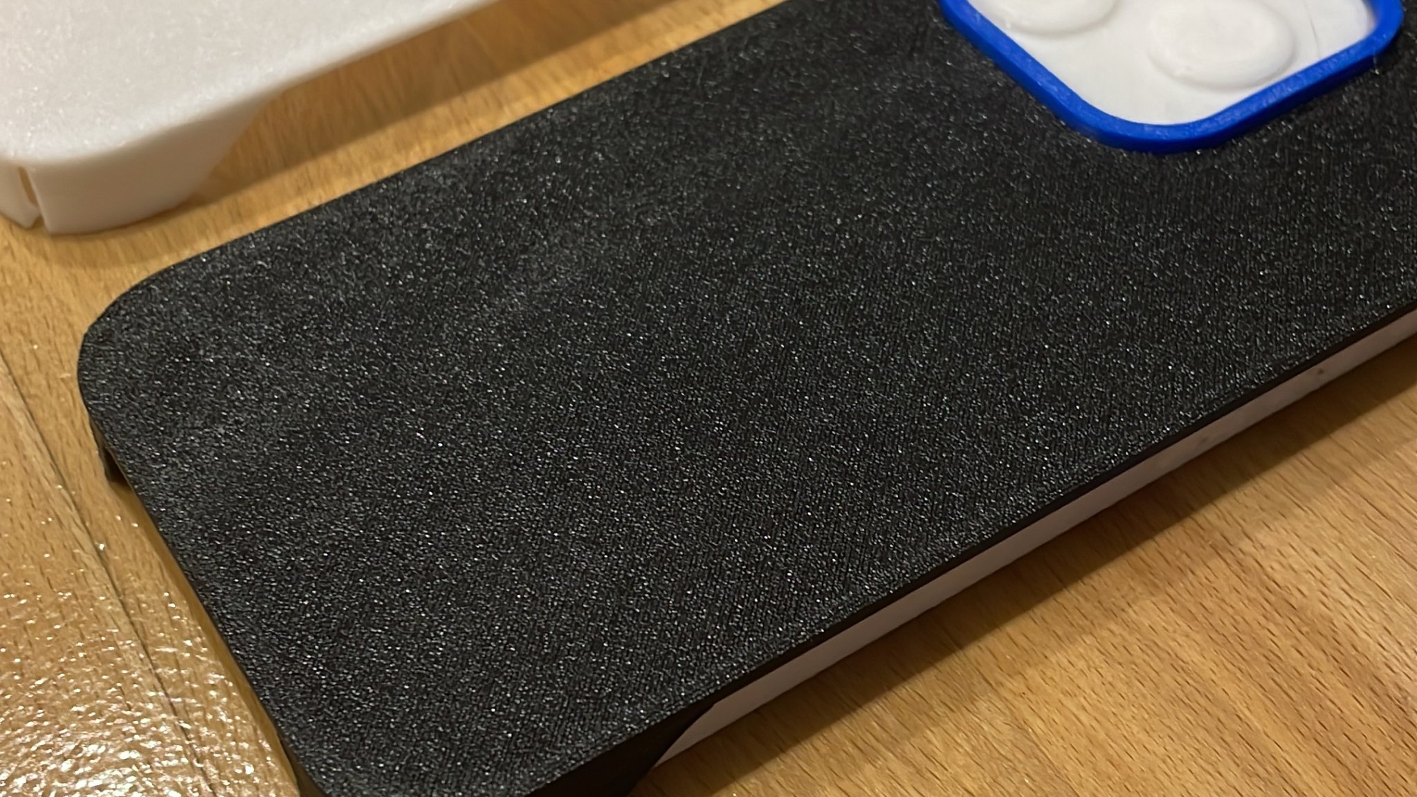 Ốp lưng iPhone 15 Pro BETA thiết kế độc đáo