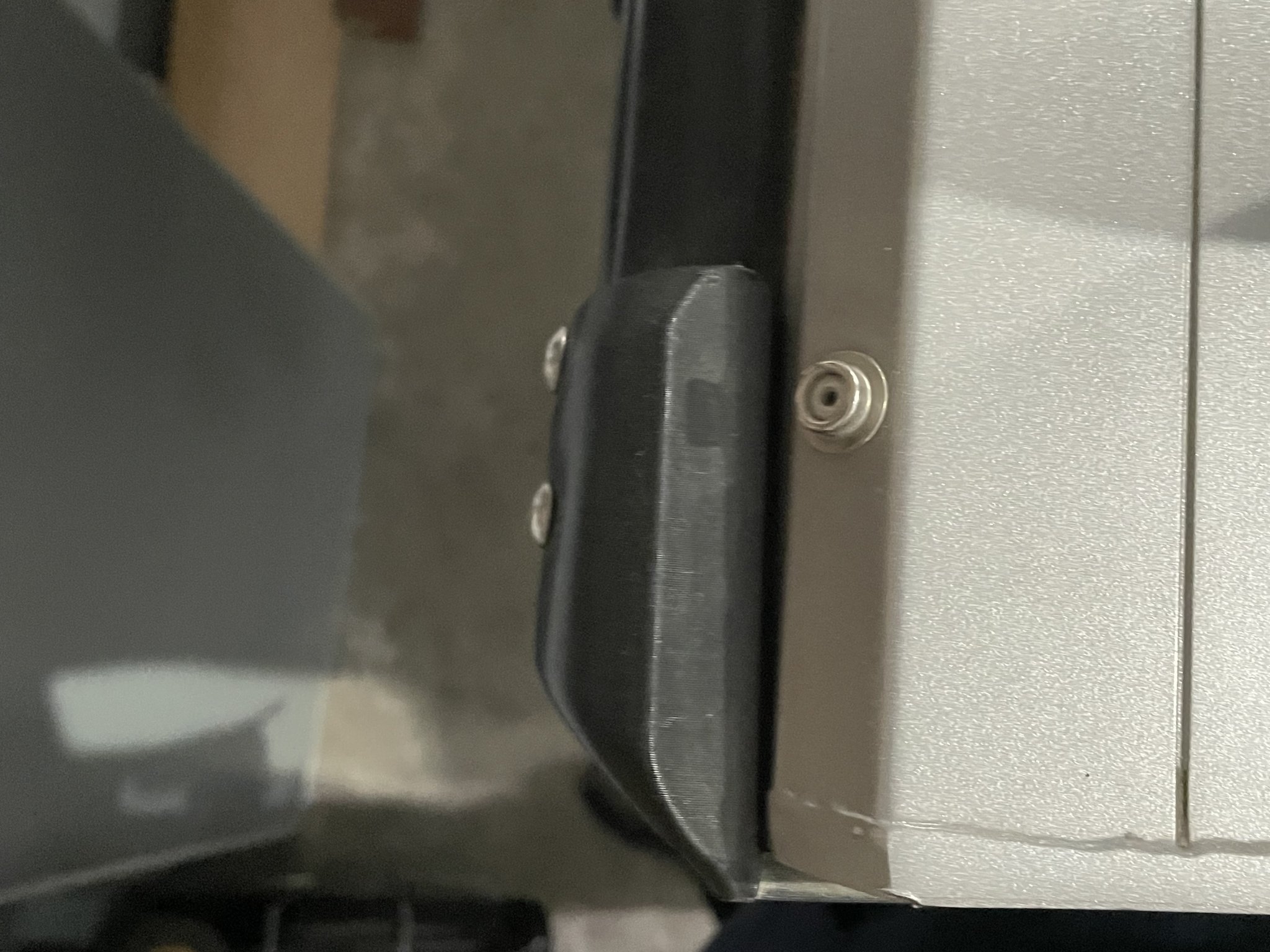 Nắp chắn bùn sau cho thuyền câu Crestliner