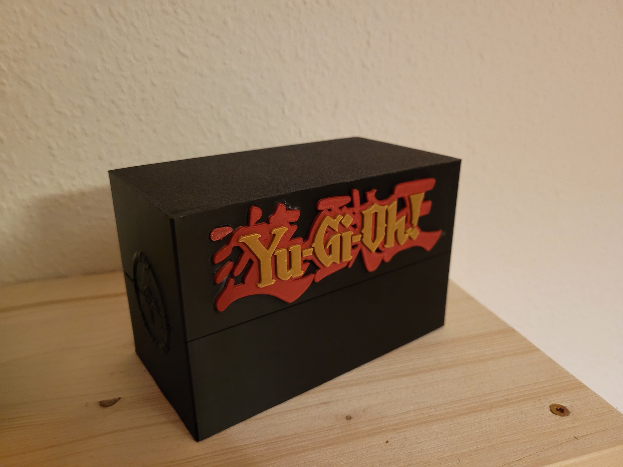 Hộp thẻ bài Yu-Gi-Oh! phong cách thời thượng