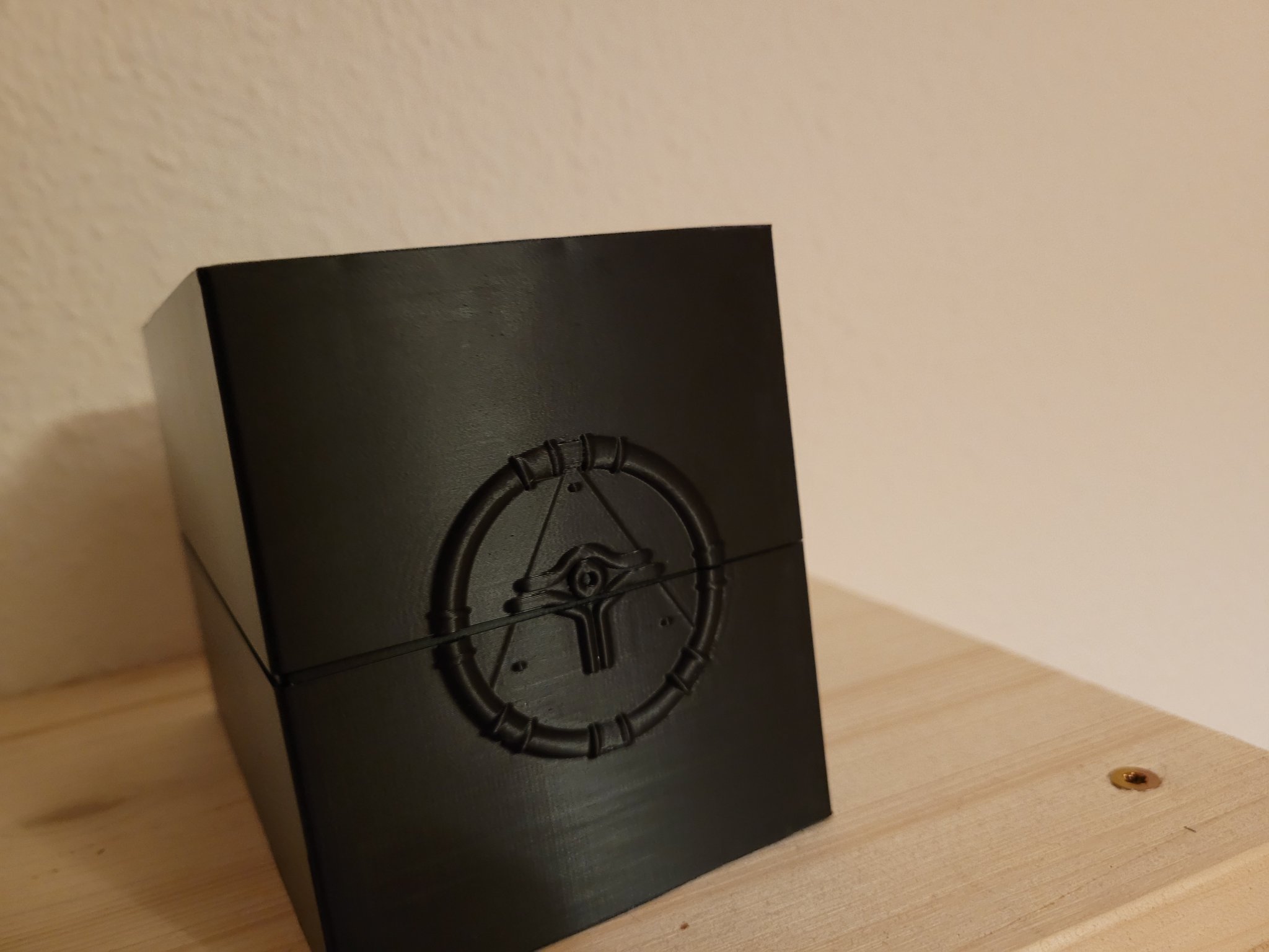 Hộp thẻ bài Yu-Gi-Oh! phong cách thời thượng