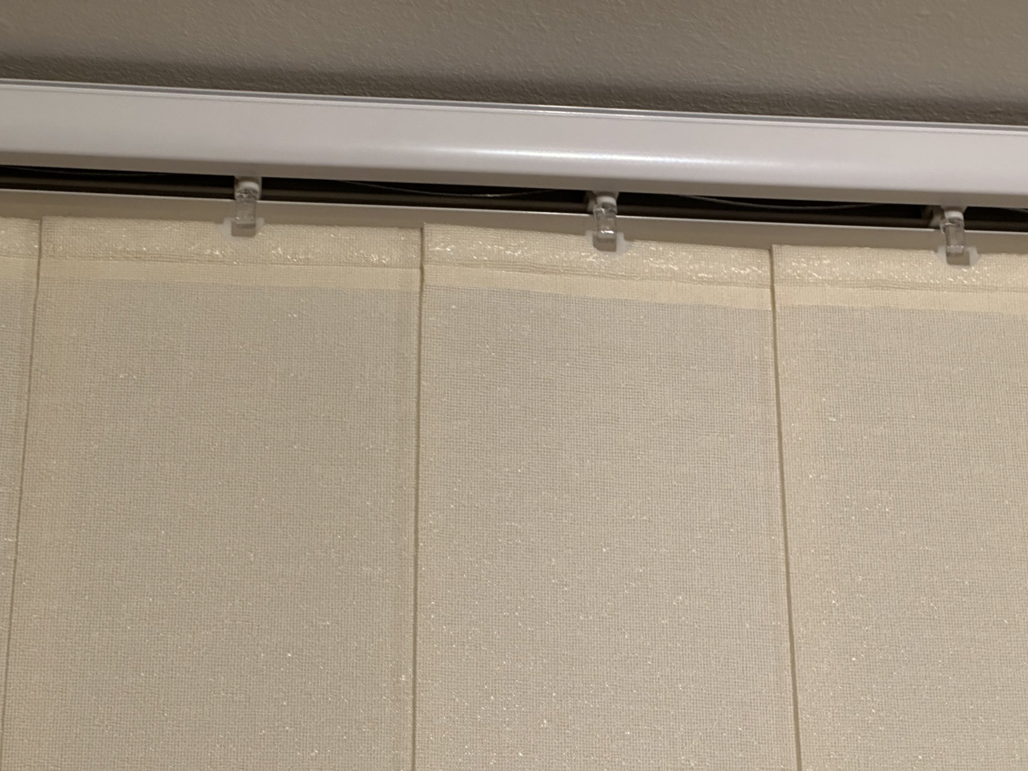 Giá đỡ cho rèm cuốn đứng trong in 3D