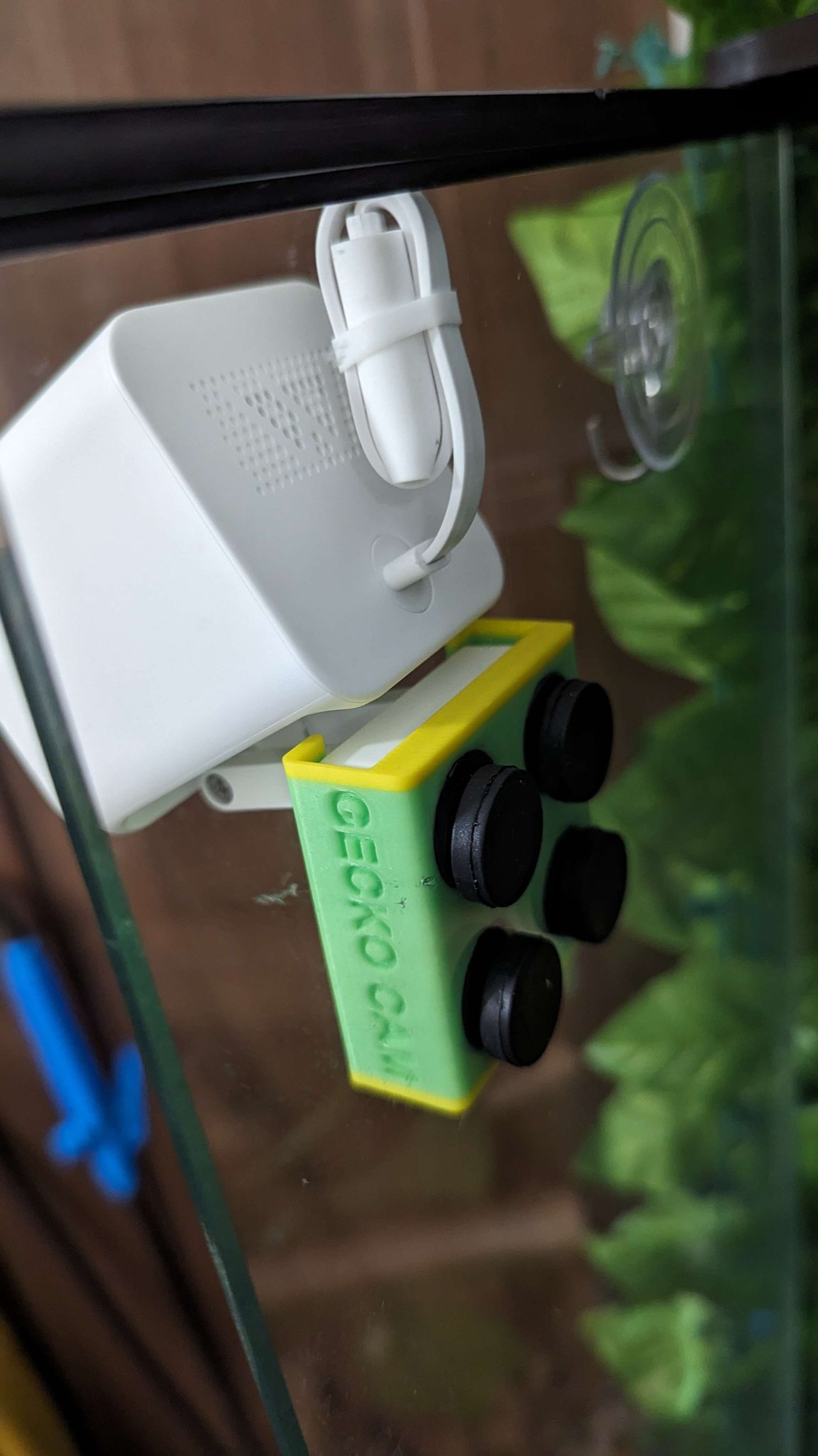 Giá đỡ từ tính Wyze v3 cho vivarium và các thiết bị khác