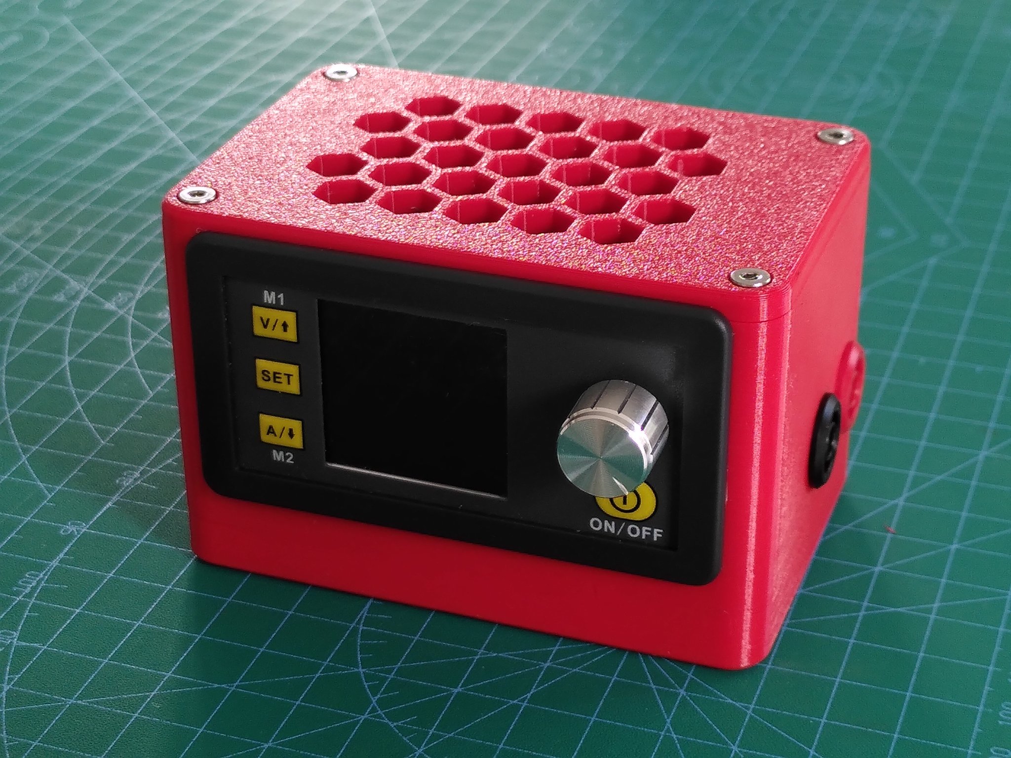 Nguồn cung cấp điện mini cho bàn thí nghiệm (DPS3003/DPS3005) sử...