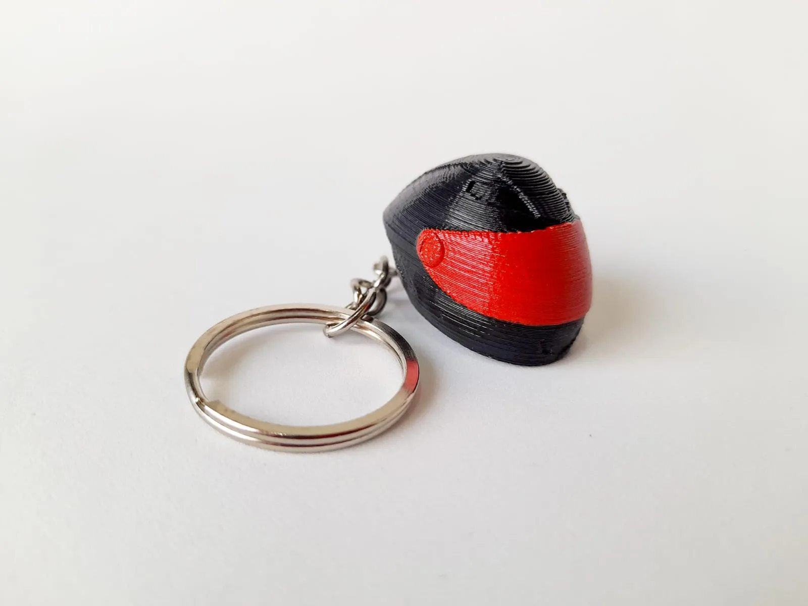 Móc khóa hình mũ bảo hiểm moto trang trí cho chìa khóa