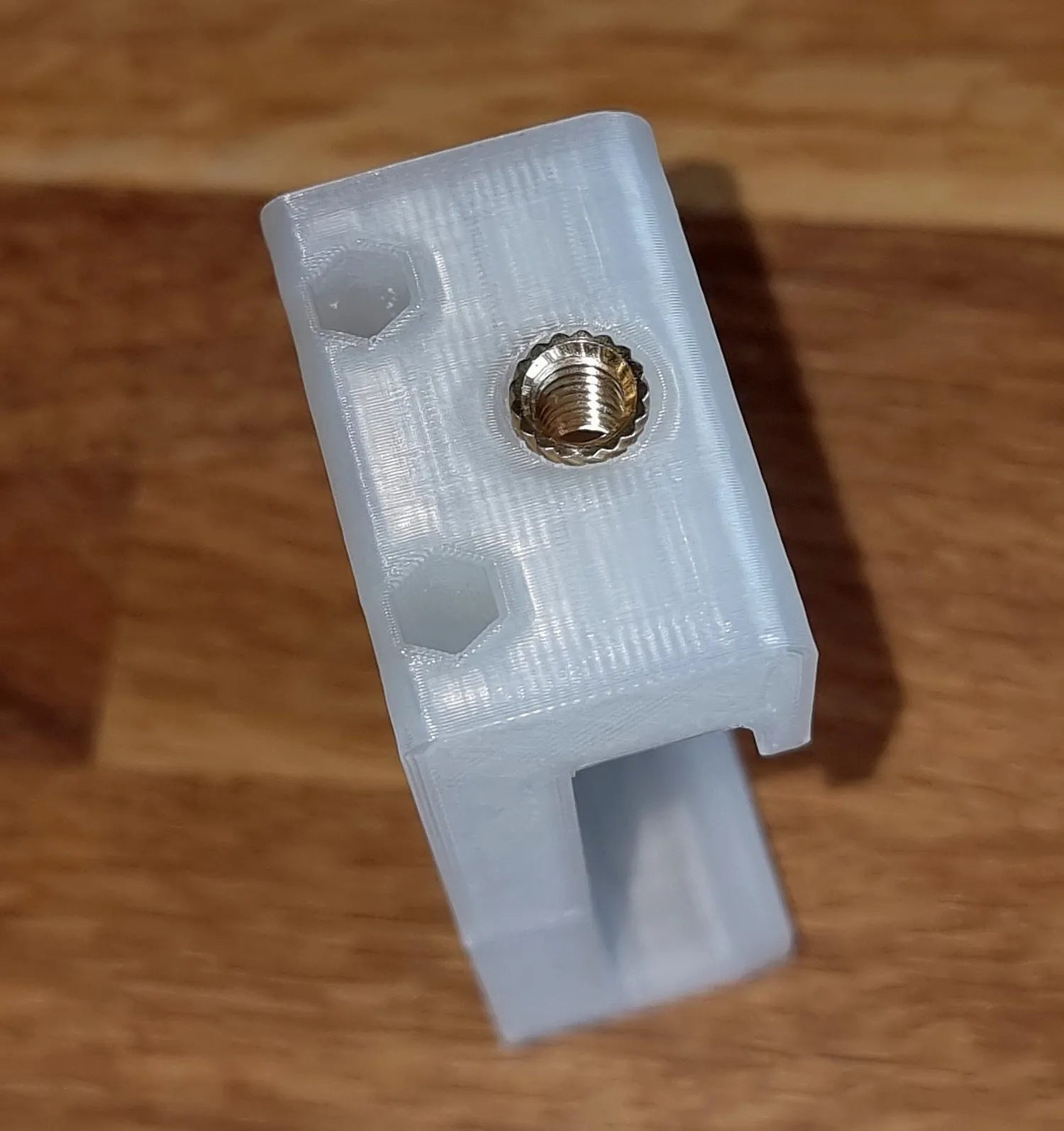 Giá đỡ điện thoại cho chân máy ảnh