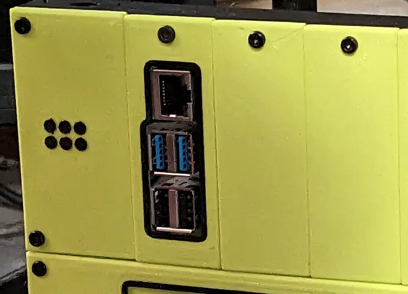 Bảng điều khiển và giá đỡ Pi 4B