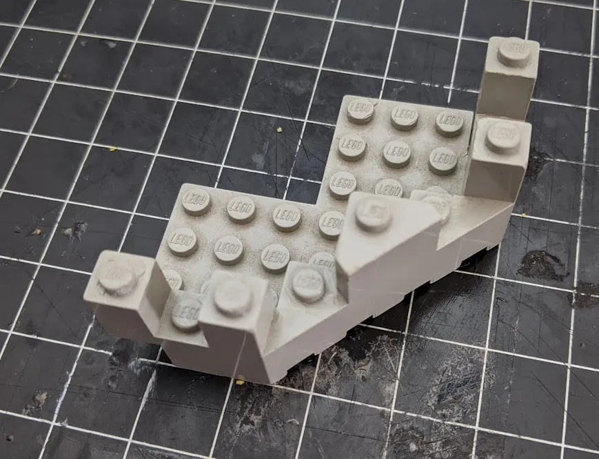 Đỉnh tháp lâu đài LEGO 7 x 7 cho góc tường