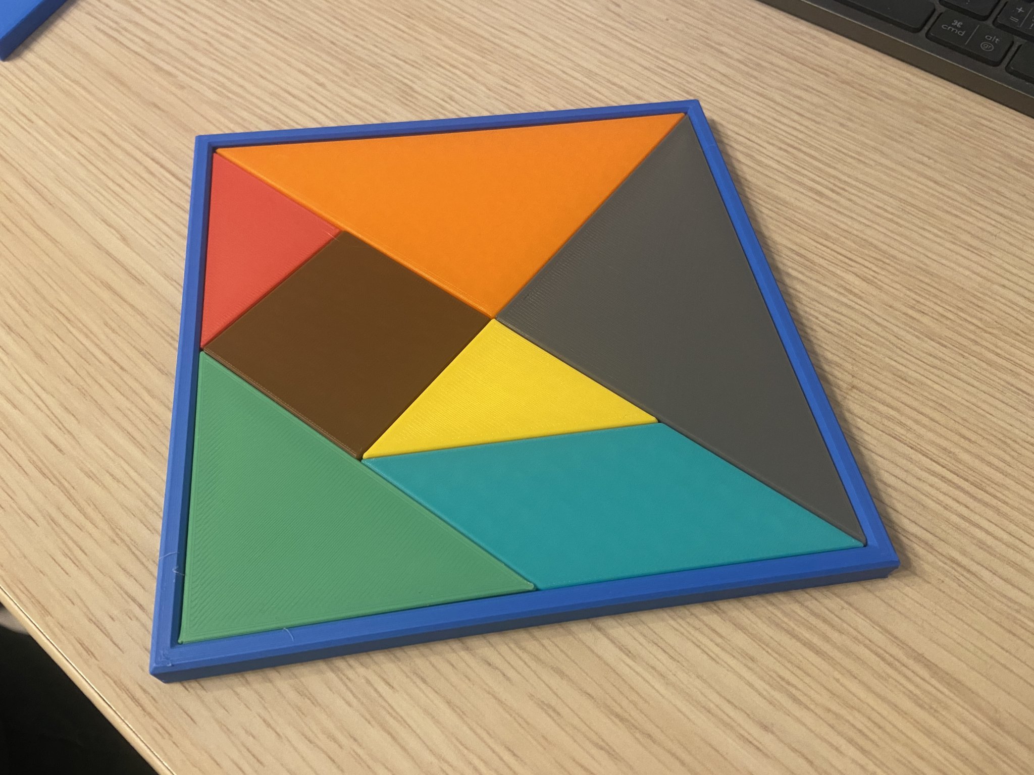 Tangram 15x15 với đế cho trẻ em